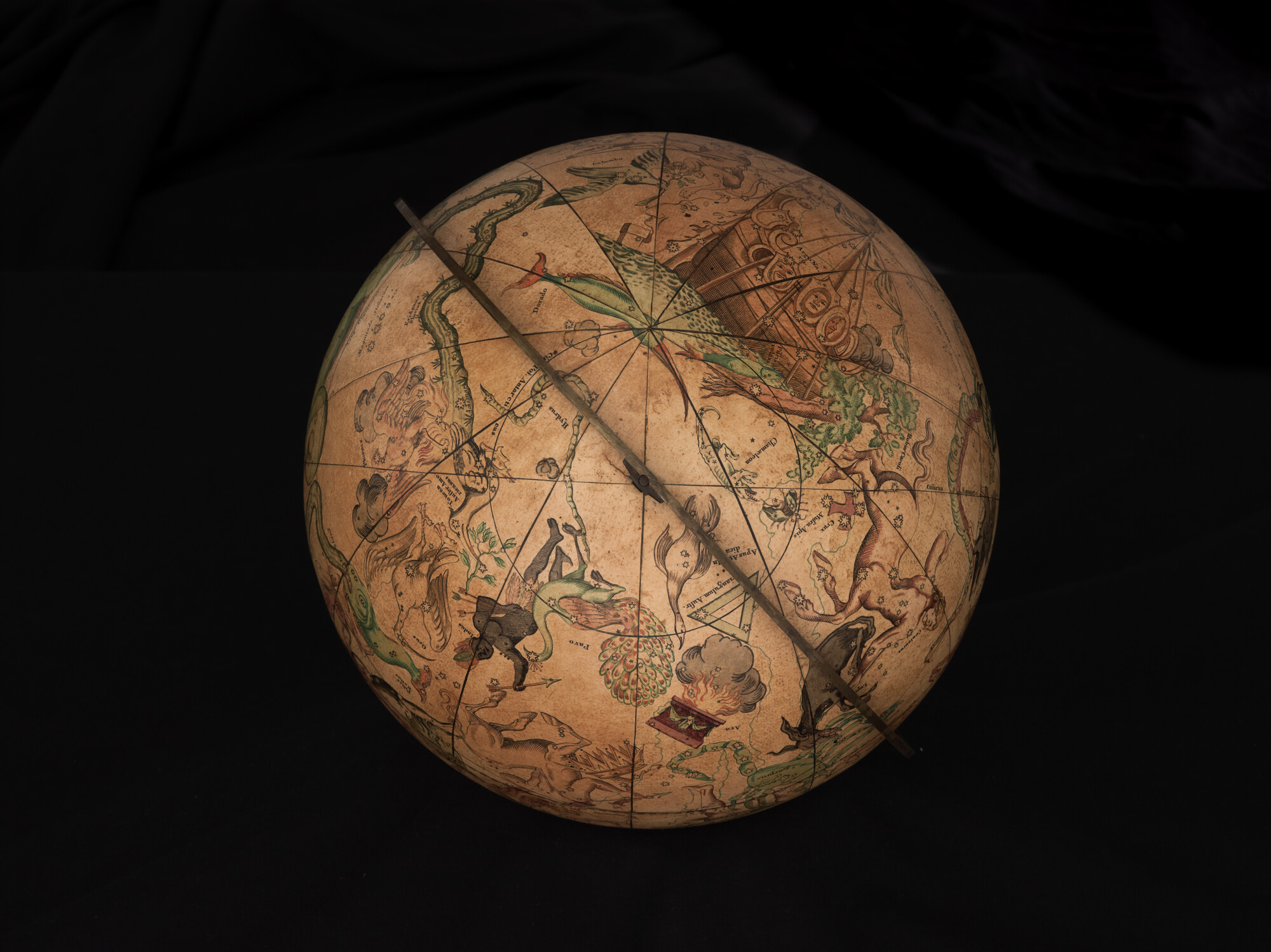 A.1470(02); Hemelglobe van 32 cm. in doorsnede door Johann Gabriel Doppelmayer, 1728; globe