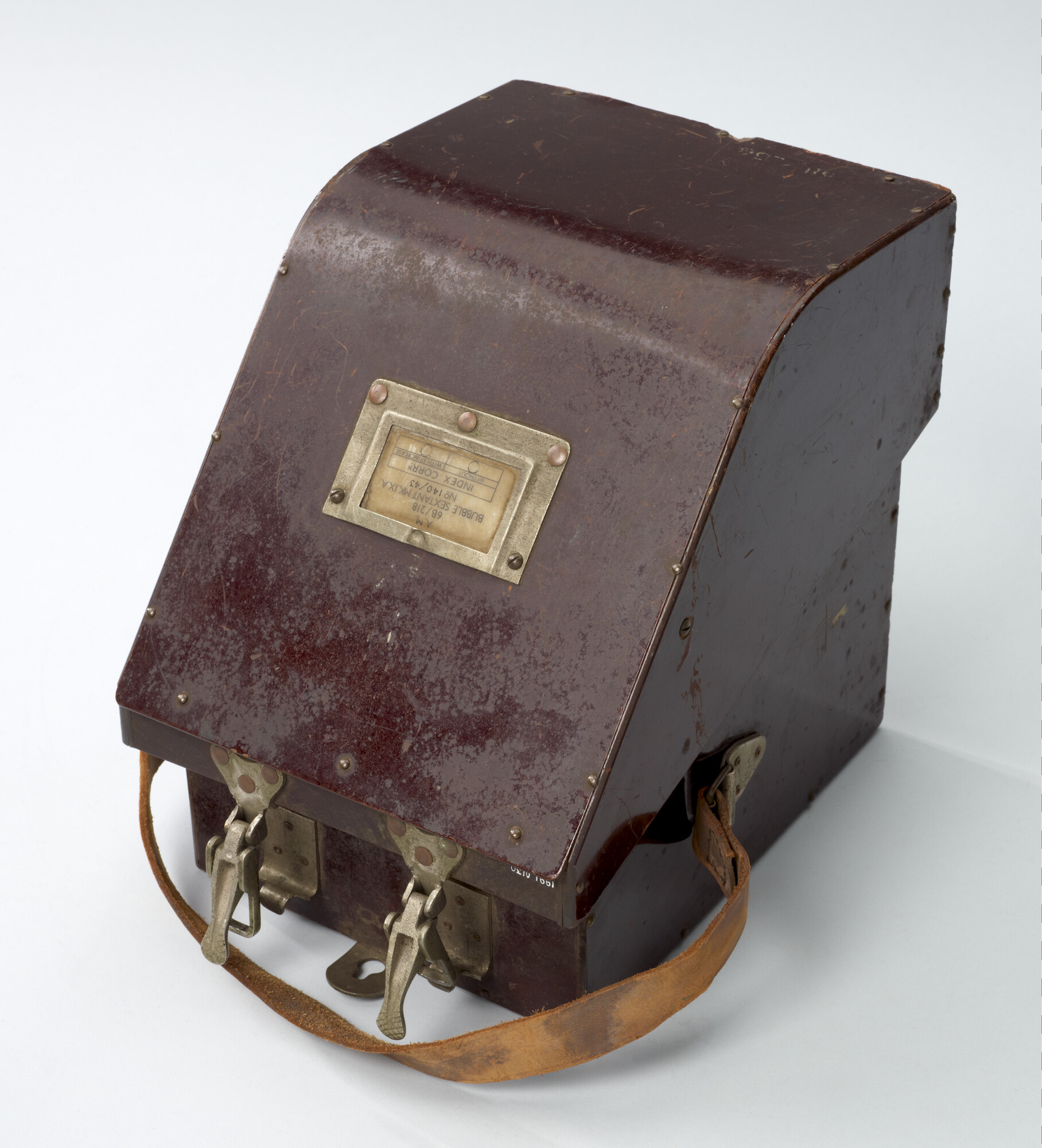 1991.0130; Bubble sextant van het type MK IX A door Henry Hughes & Son Ltd, circa 1943; bubble sextant