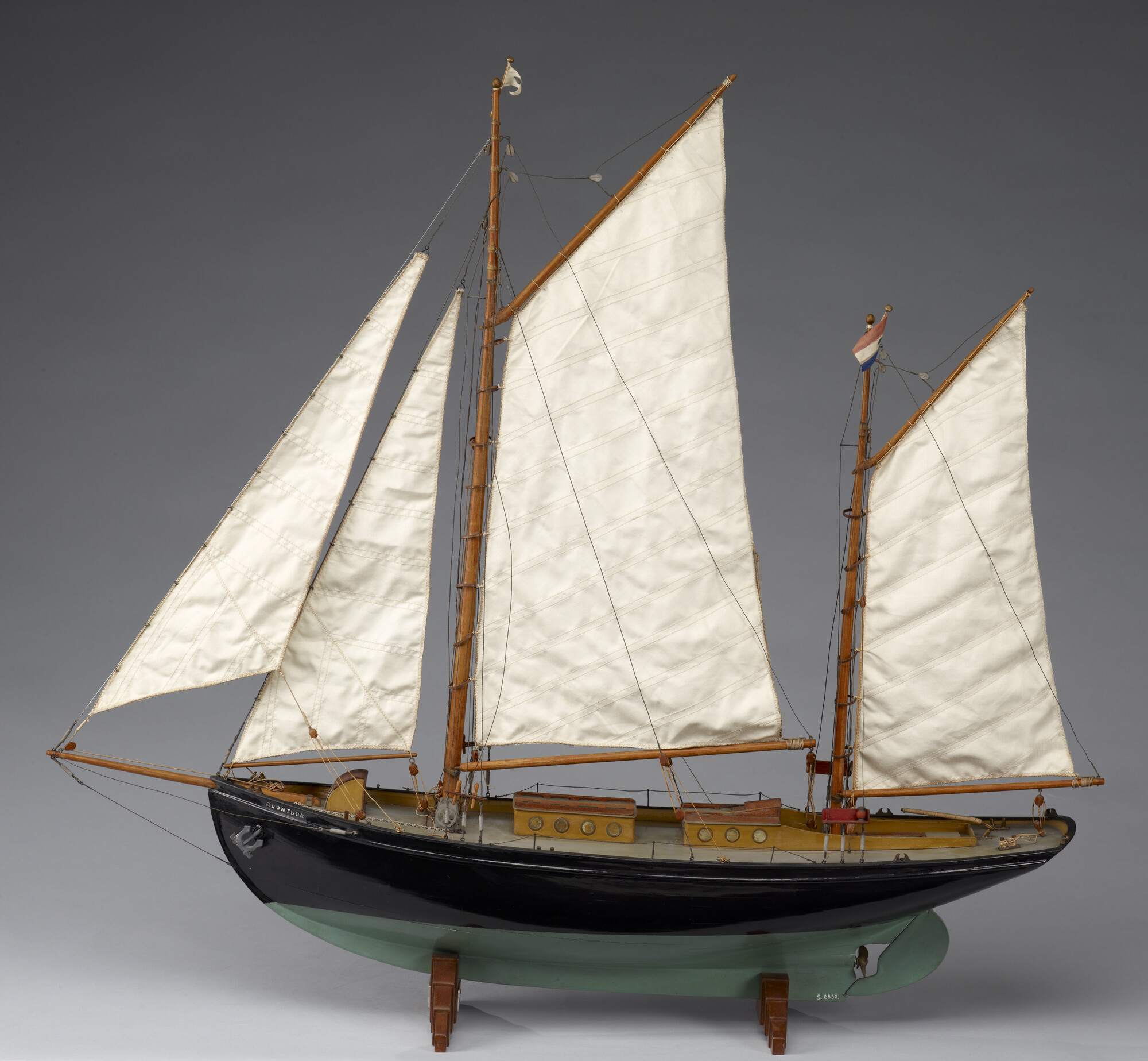 S.2832; Model van het kitsjacht Avontuur; scheepsmodel