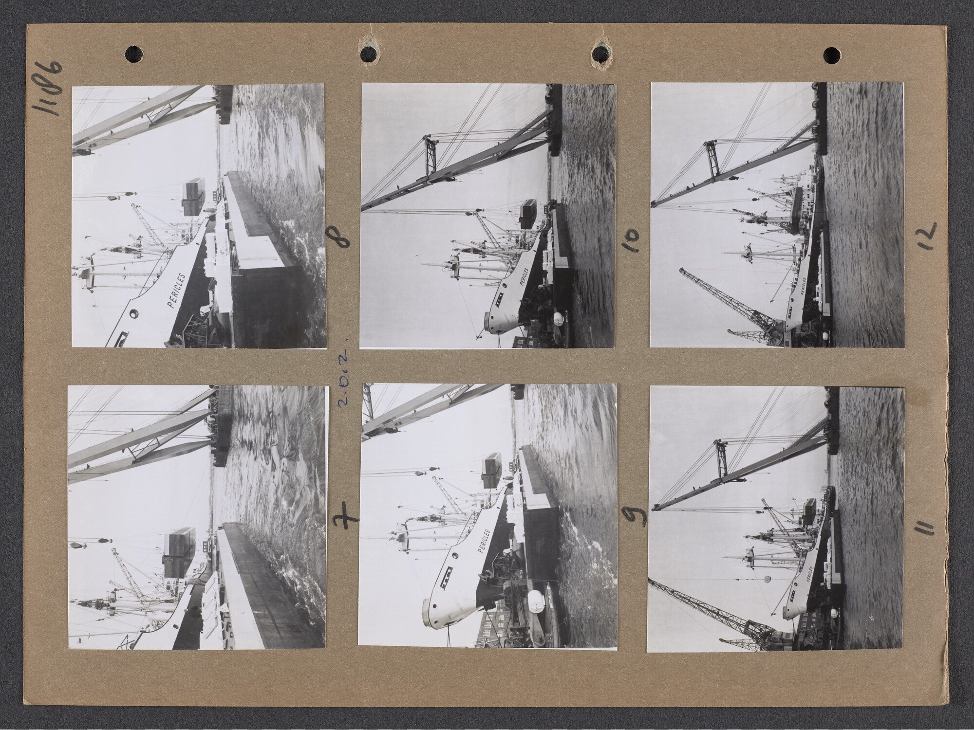 S.9102(30); Multomap met foto's door Ben Burgers, samengesteld door de Vereniging De Amsterdamsche Haven; foto