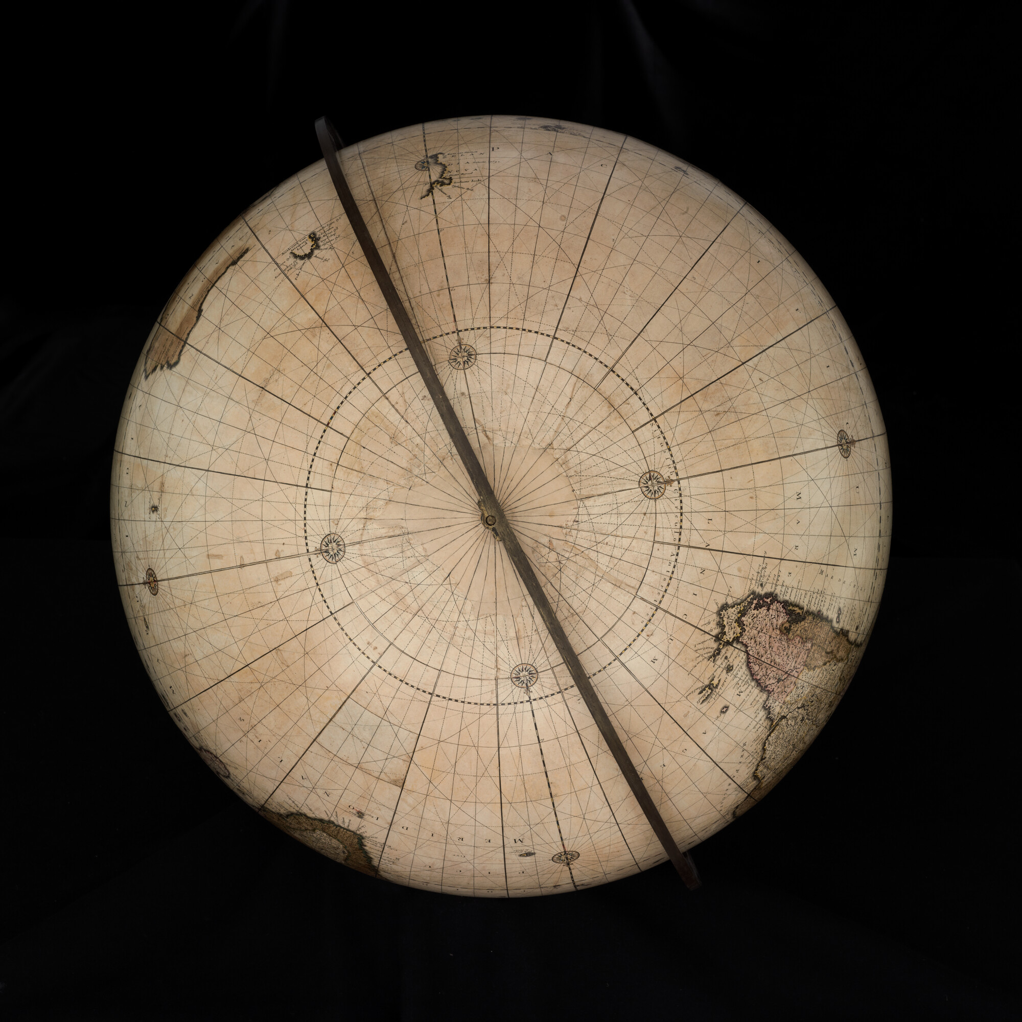S.1766(01); Aardglobe van 62 cm. in doorsnede door Gerard en Leonard Valk, 1745; globe
