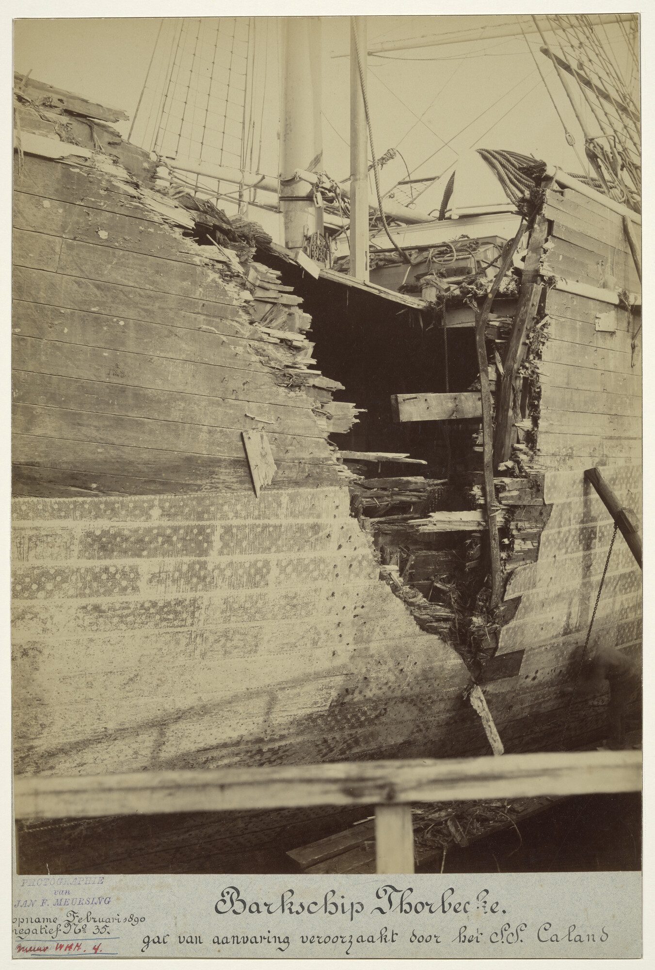 S.1156(06)147; Foto's [identiek] van de driemast houten bark 'Thorbecke', gebouwd in 1875 op de werf van A.H. Meursing te Nieuwendam; foto