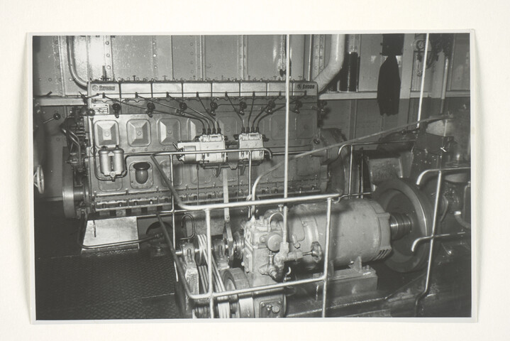 S.5219(12)0619; Interieurfoto's genomen aan boord van de cutterzuiger 'Gouda' van Zanen Verstoep NV; fotoreportage