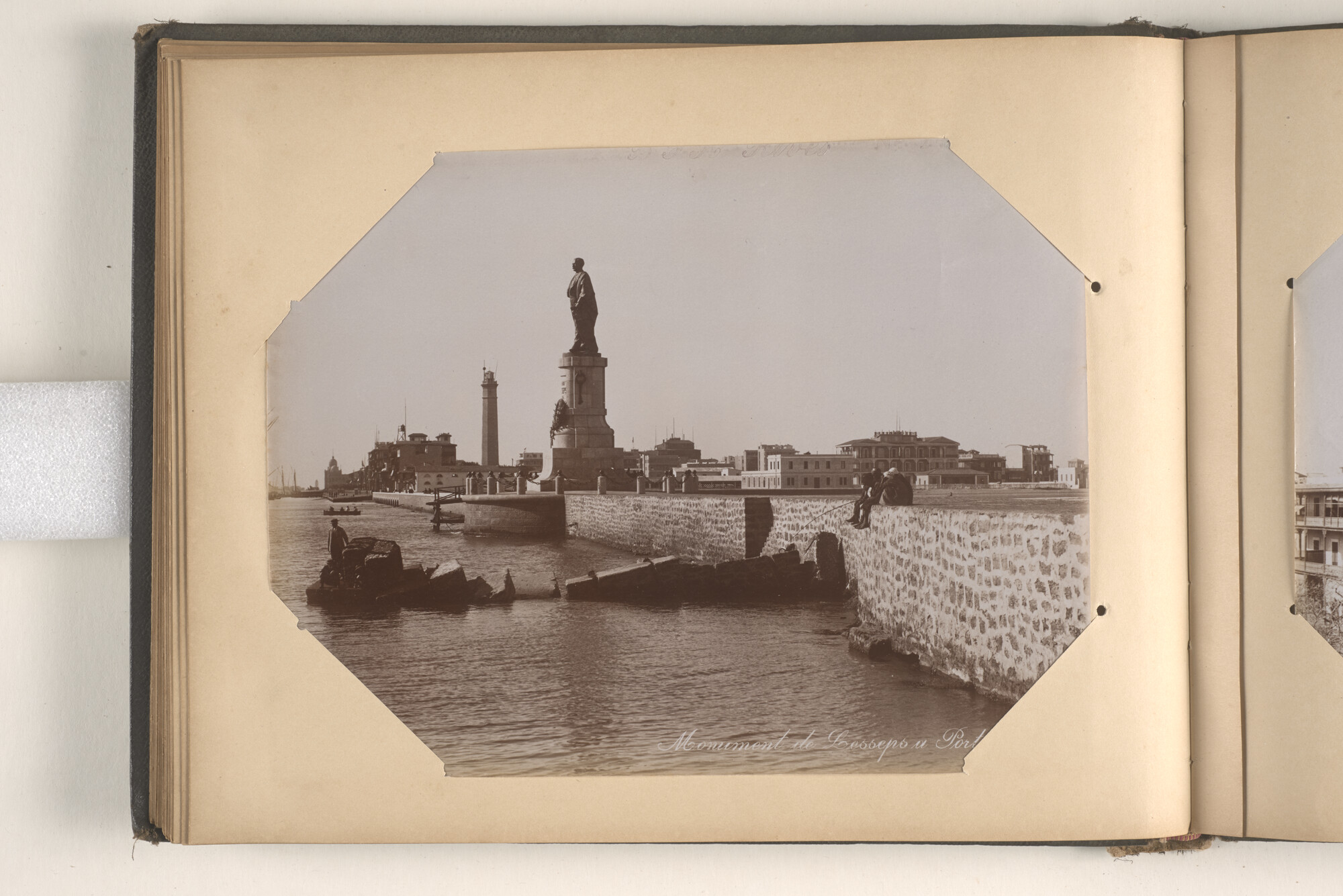 2015.0862; Fotoalbum met souvenirfoto’s verzameld tijdens de reizen van James Reginald Filz, 18 oktober 1901 t/m september 1904; fotoalbum