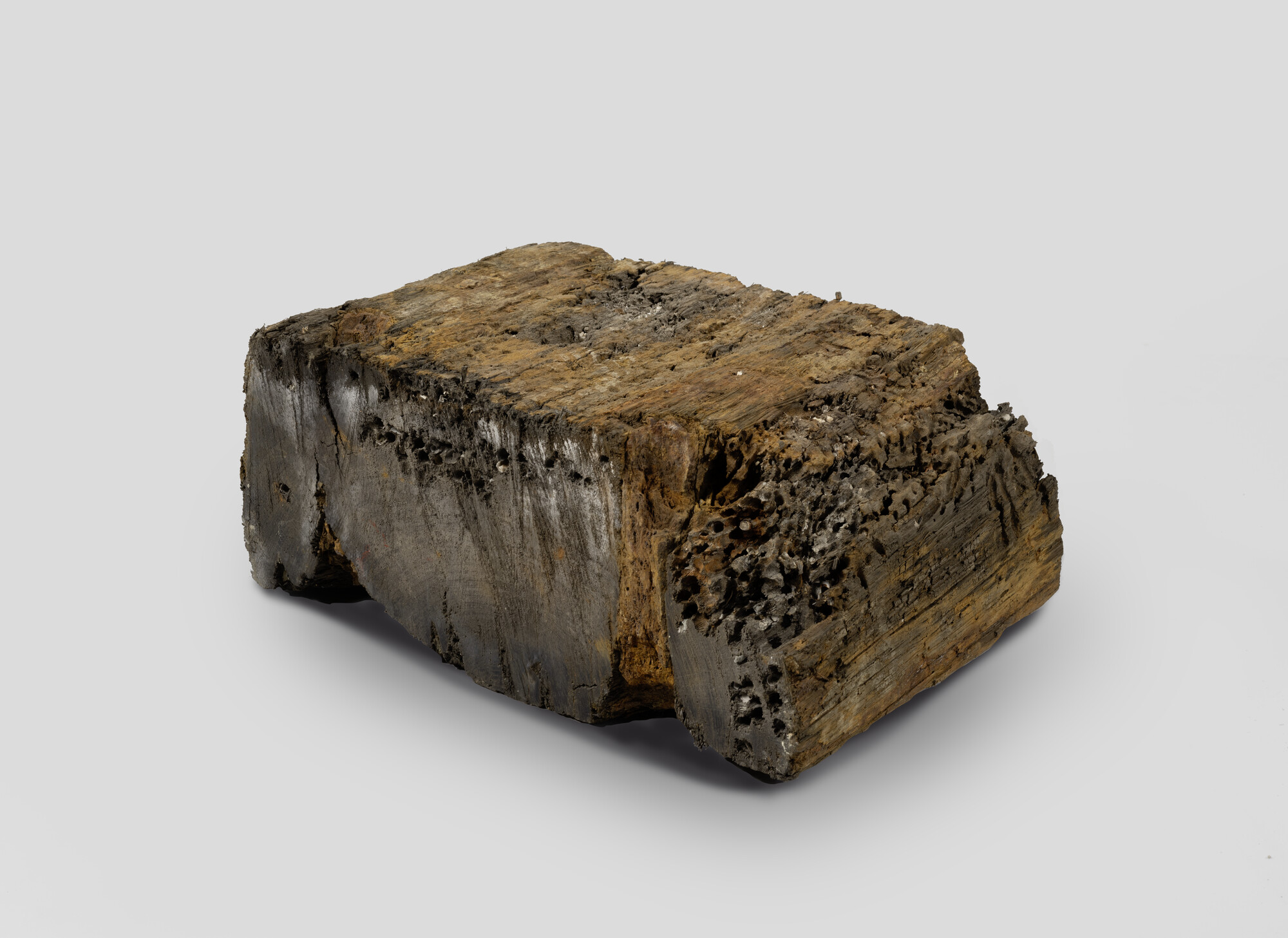 1999.3094; Fragment van een scheepsonderdeel; balk