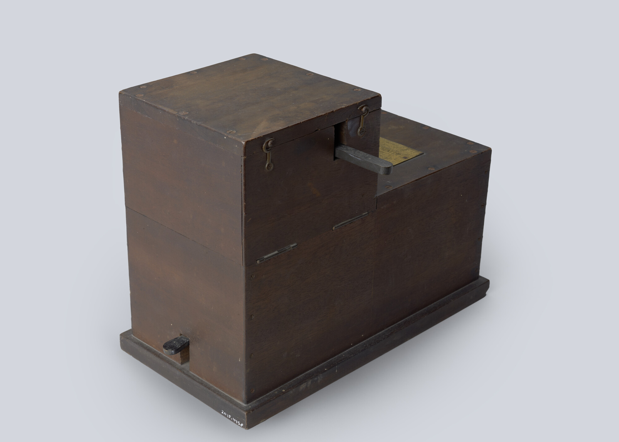 2015.4458; Slingermechanisme voor een kunstmatige gyroscopische horizon; slinger (onderdeel)