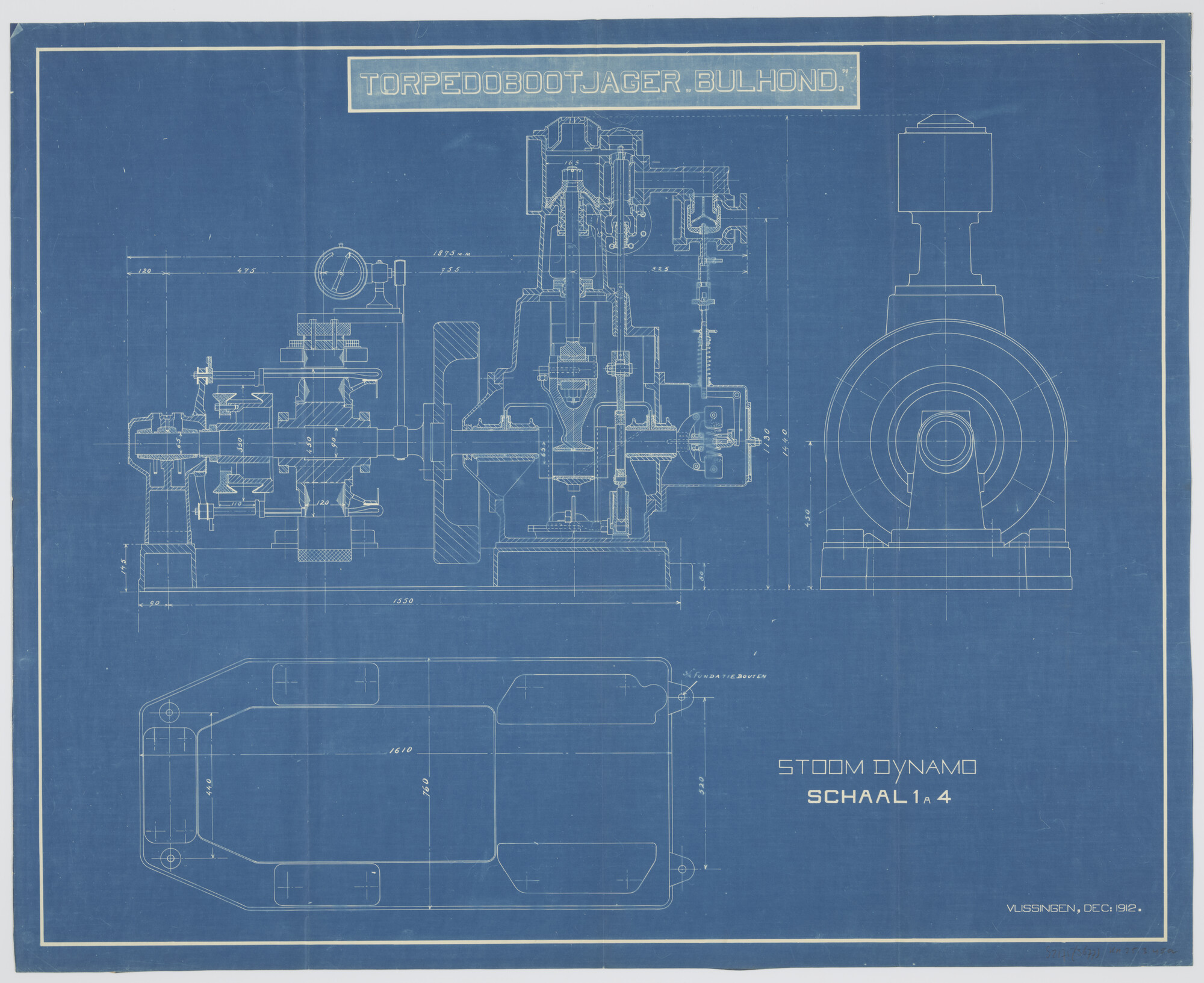 S.2175(3677); Langsdoorsnede; dwarsdoorsnede en bovenaanzicht van de stoomdynamo aan boord van de torpedobootjager Hr.Ms. 'Bulhond'; technische tekening