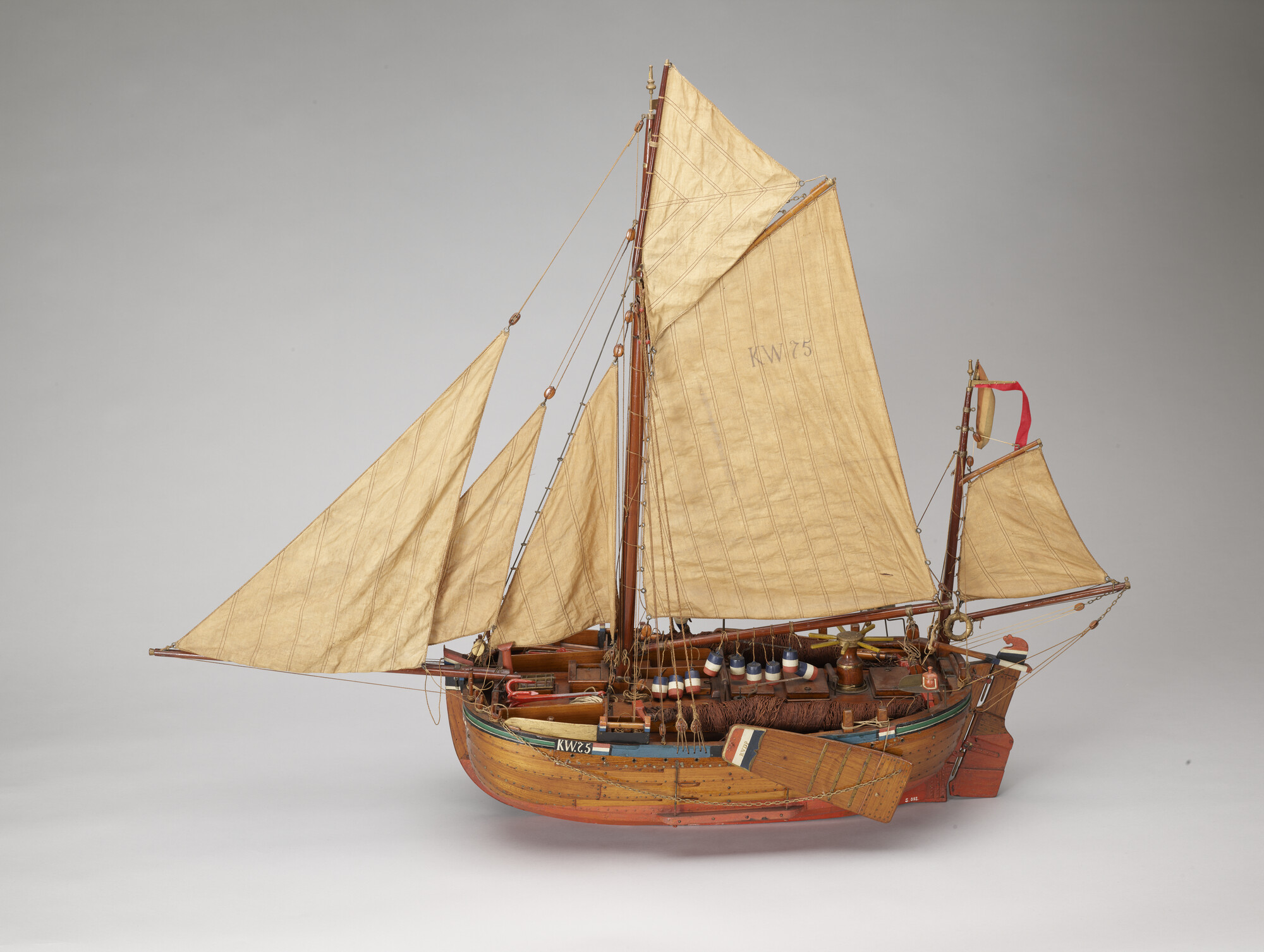 S.0892; Model van de Katwijker bom Hertog Hendrik; scheepsmodel