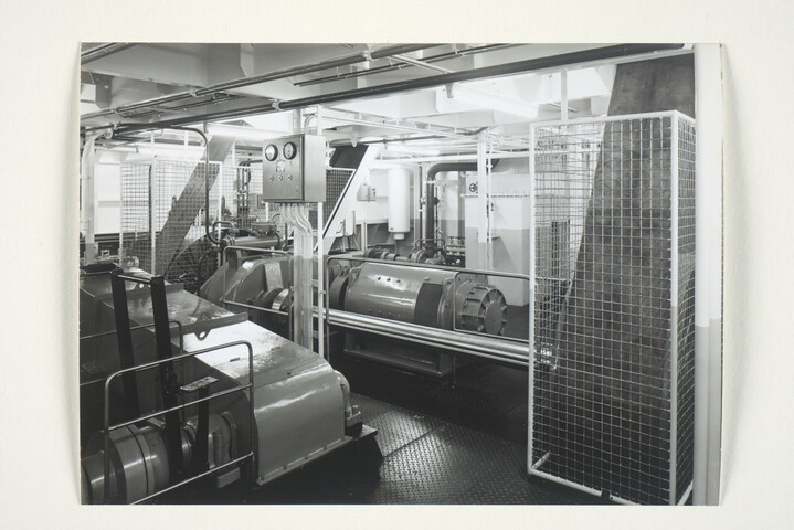 S.5219(12)0437; Interieurfoto's genomen op de emmerbaggermolen 'Ajax'; fotoreportage