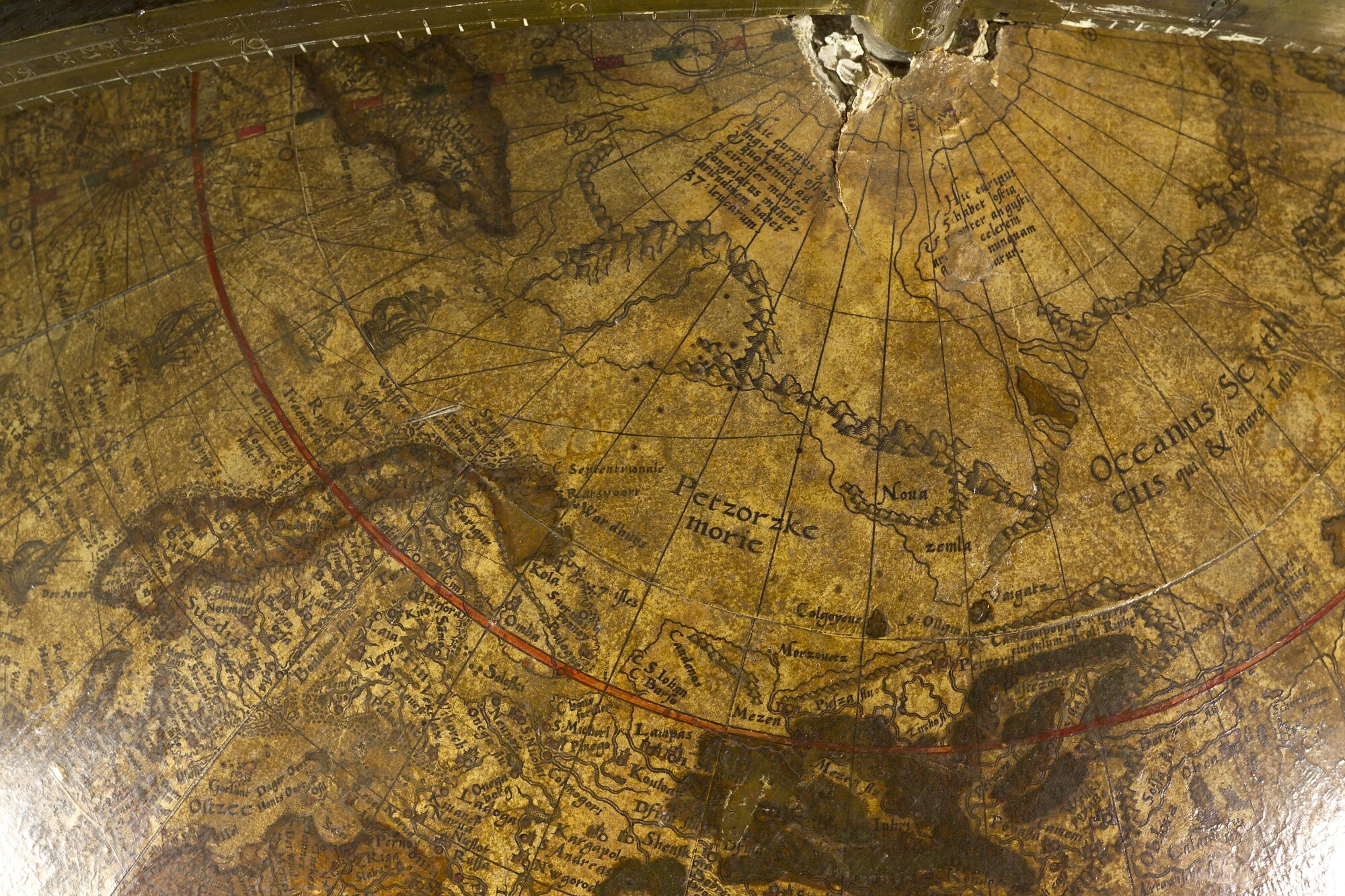 A.1140; Aardglobe van 52,5 cm doorsnede door Jacob Floris van Langren, 1589; globe