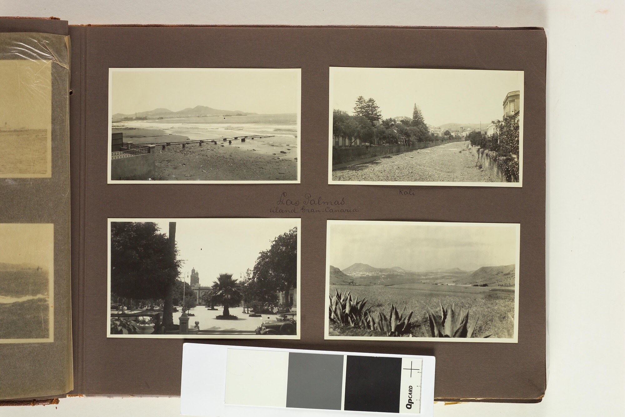 S.4660; Album van M.S. Wytema met foto's van de wereldreis van de onderzeeboot Hr.Ms. K XIII; fotoalbum
