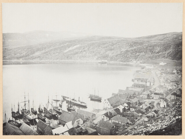 A.0123(03)37; Kooldruk van foto van de Eerste Noordpoolreis van de 'Willem Barents' naar Spitsbergen en Nova Zembla; fotoreportage