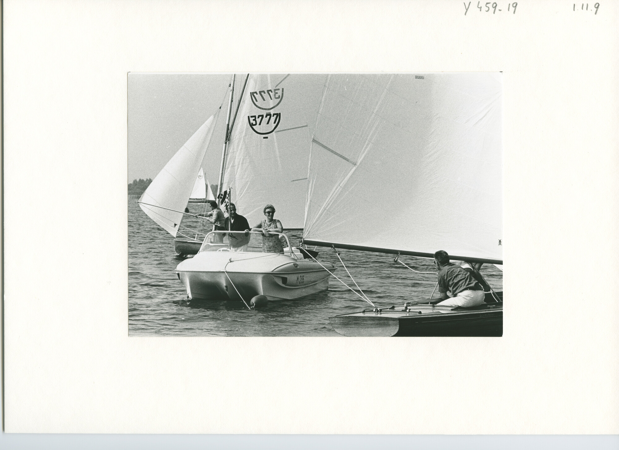 S.6507(01)0568.01; Foto van het Nederlands Kampioenschap 16m² 1970 op de Beulakerwijde met lichte bries [...]; foto