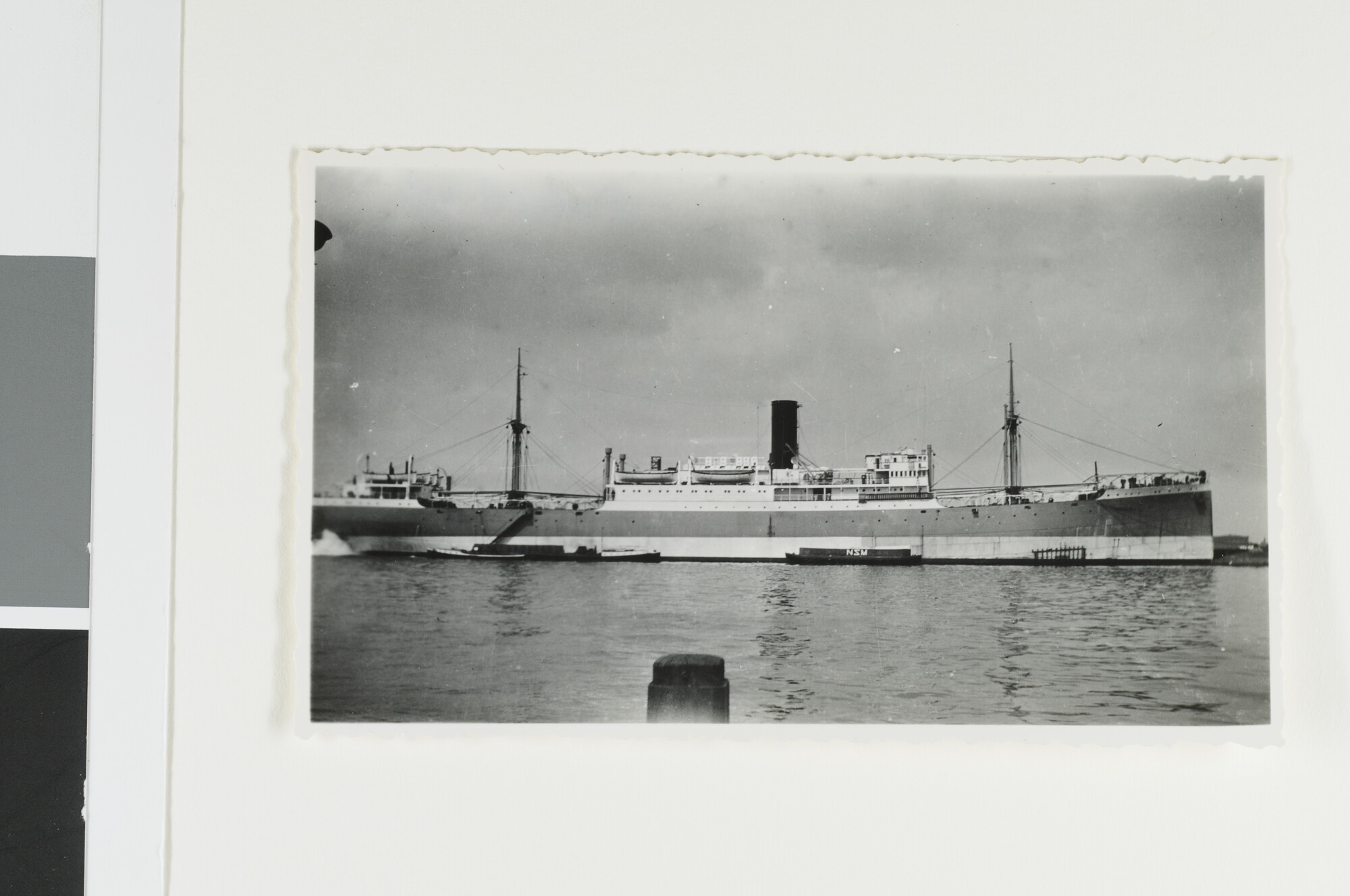 S.4380(04)436; Het vrachtschip ms. Kota Pinang van de Rotterdamsche Lloyd in Amsterdam; foto
