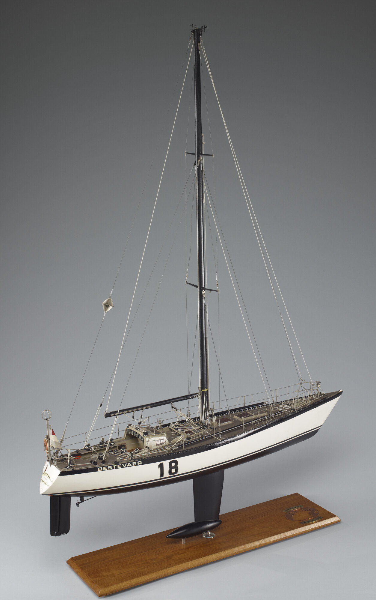 A.4970; Model van het zeezeiljacht Bestevær; scheepsmodel