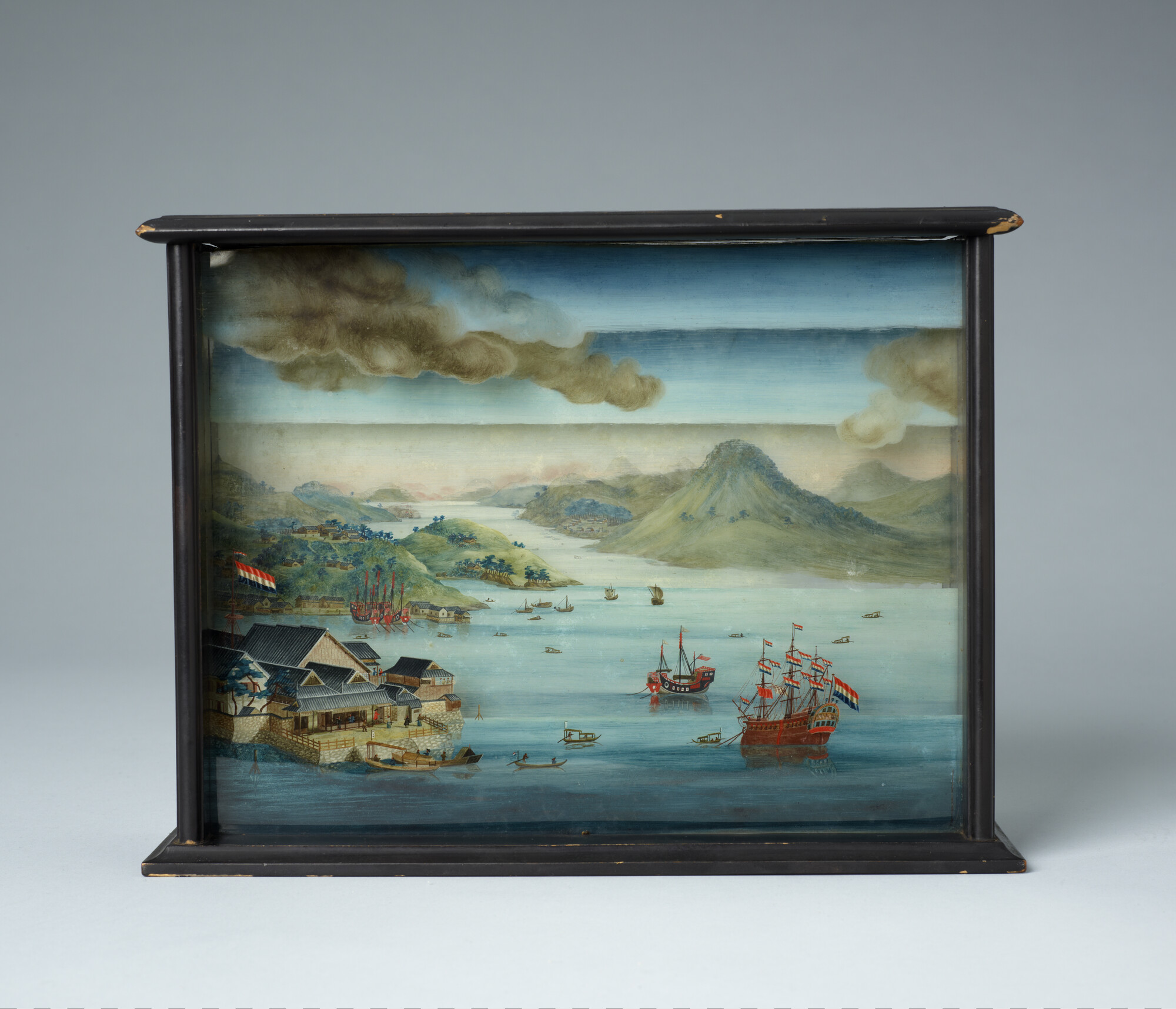 A.2196(02); Panorama van de baai van Nagasaki; glasschildering