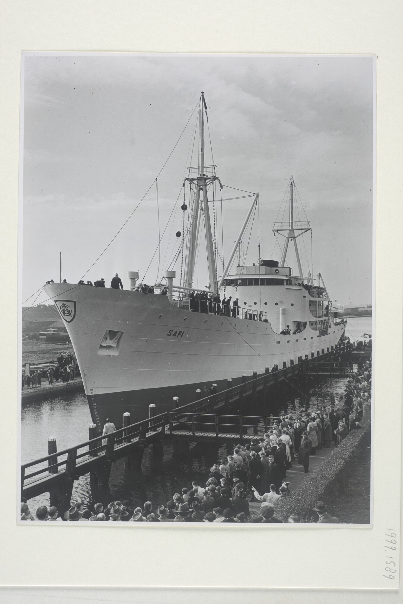 1999.1589; Het Marokkaanse vrachtschip ms. 'Safi' van de Compagnie Générale Marocaine d'Armement uit Casablanca [...]; foto