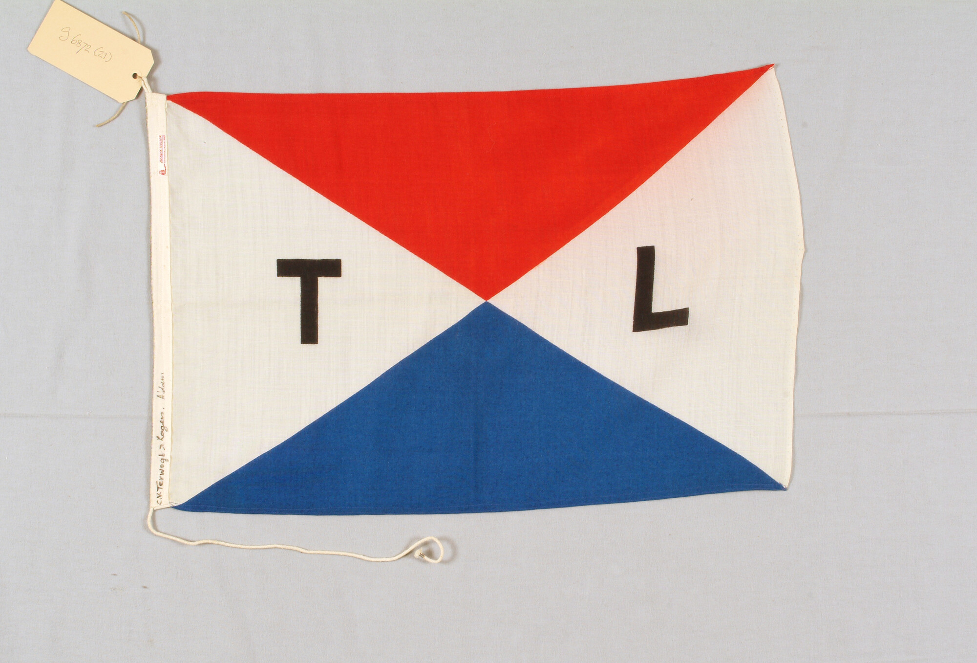 S.6872(021); Rederijvlag van Terwogt & Lagers B.V. te Amsterdam; vlag