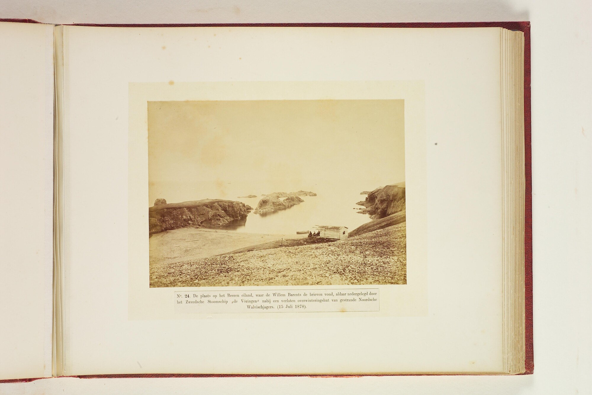 S.0068(05); Album met foto's van de Eerste Noordpoolexpeditie van de Willem Barents; fotoalbum