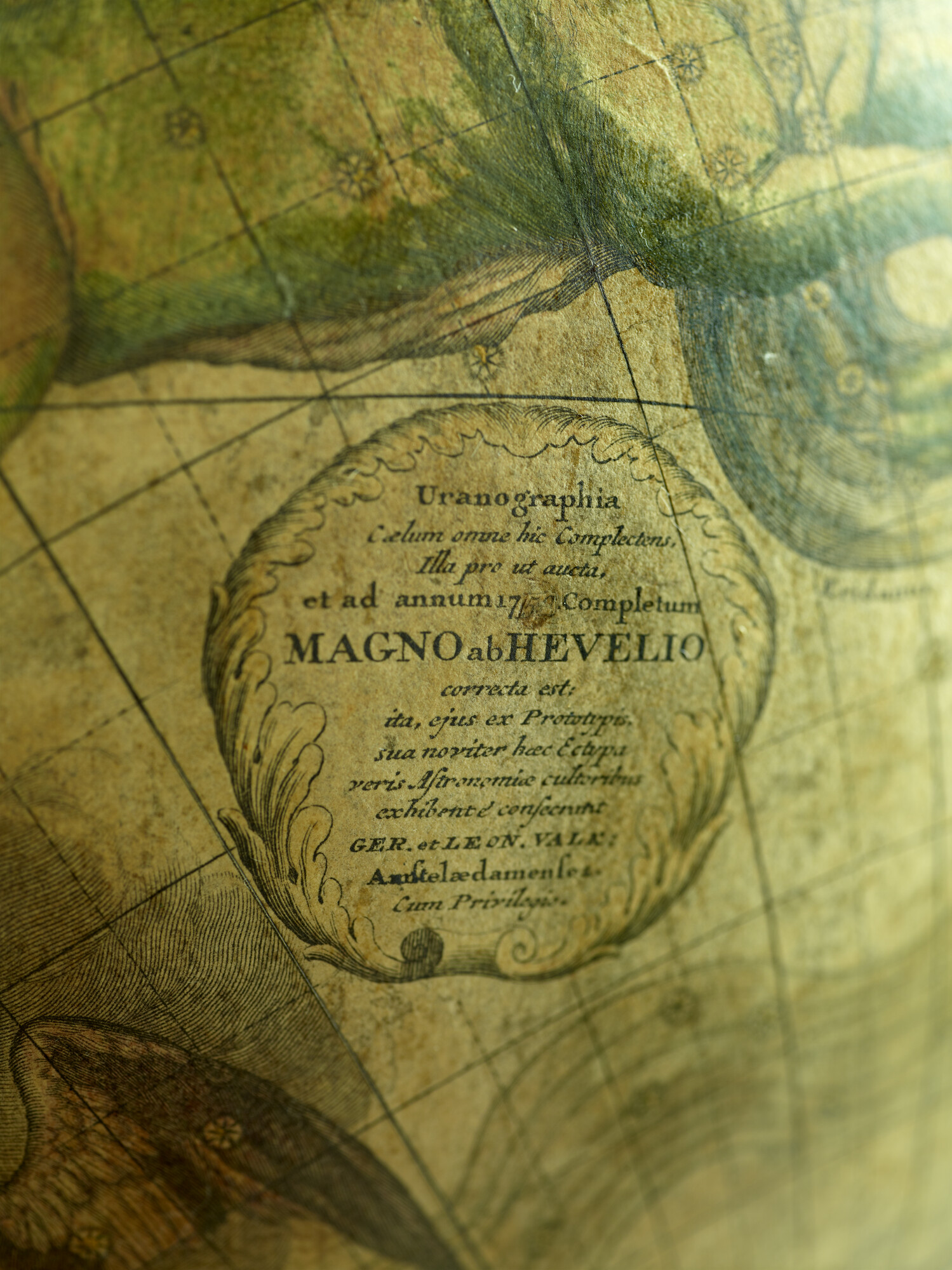 A.0145(025)10; Hemelglobe van 39 cm. in doorsnede door Gerard en Leonard Valk van circa 1700, in de uitgave van 1750; globe