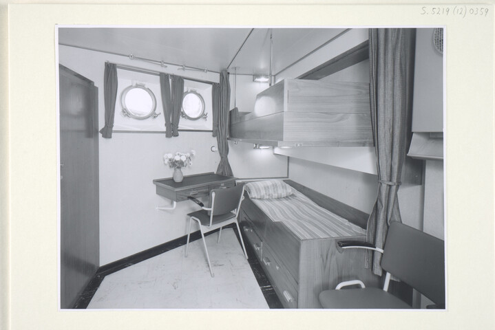 S.5219(12)0359; Interieurfotos gemaakt aan boord van het koelschip ms. Silver Comet; fotoreportage