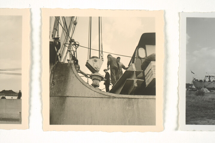 S.5219(12)0599; Foto's van de veerboot annex sleepboot 'Niassa' ; fotoreportage