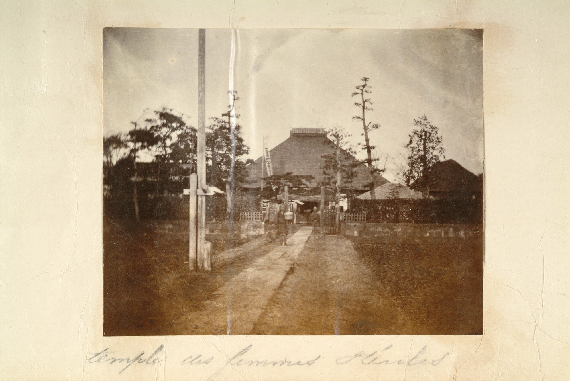 S.3628(02); Album nr. 1 uit een serie van drie van de Nederlandse consul in Japan Dirk de Graeff van Polsbroek; fotoalbum