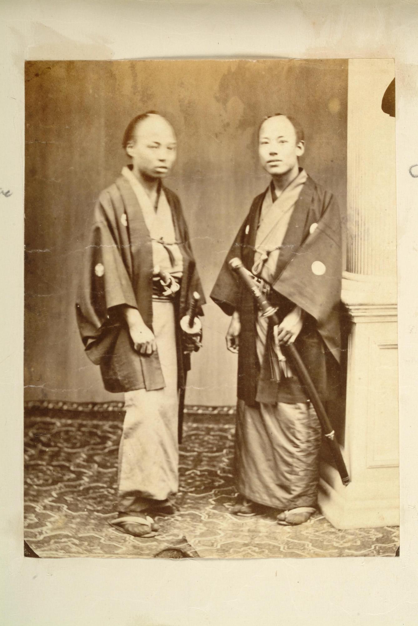 S.3628(02); Album nr. 1 uit een serie van drie van de Nederlandse consul in Japan Dirk de Graeff van Polsbroek; fotoalbum