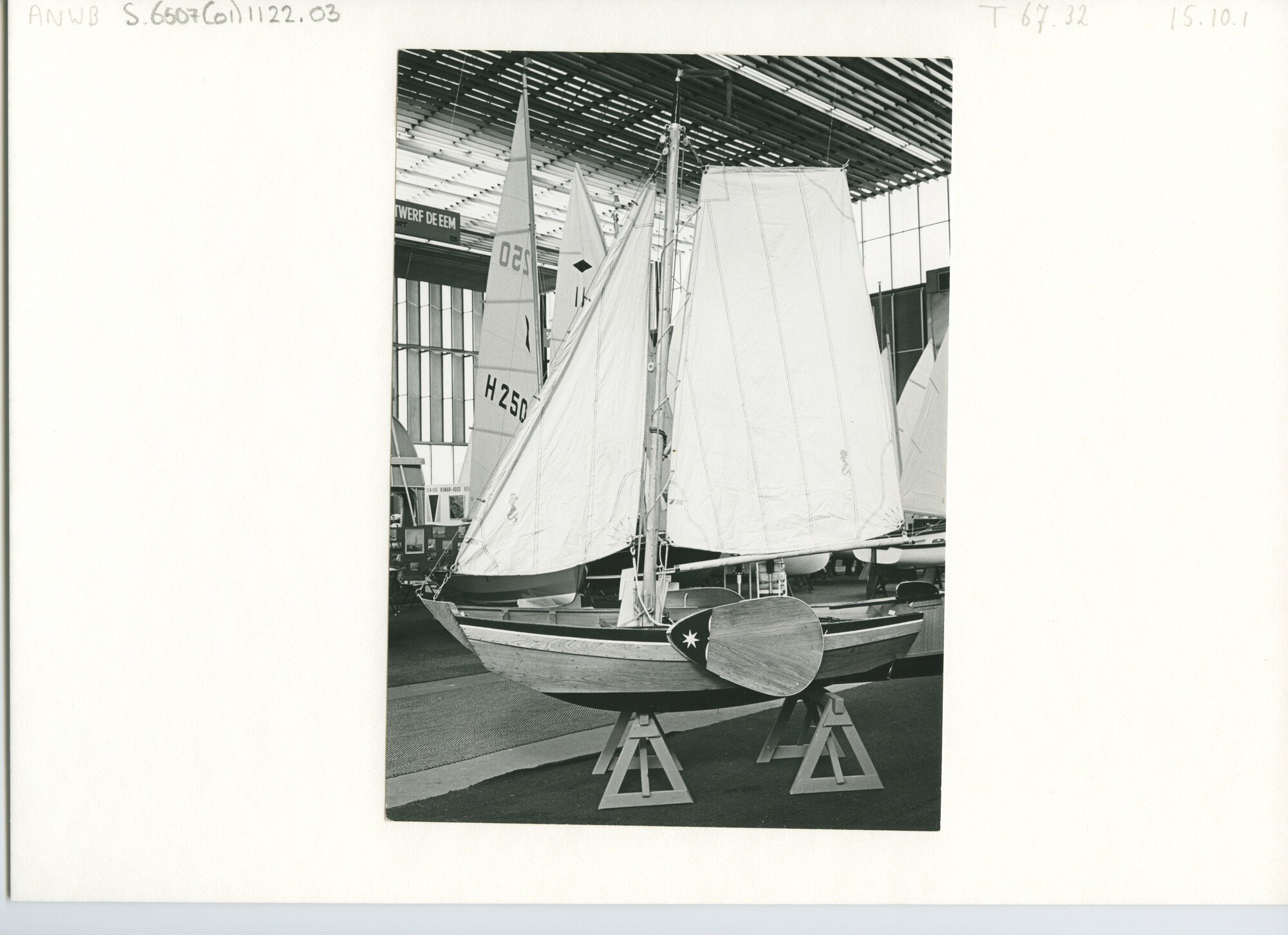 S.6507(01)1122.03; Foto van de HISWA 1966.; foto