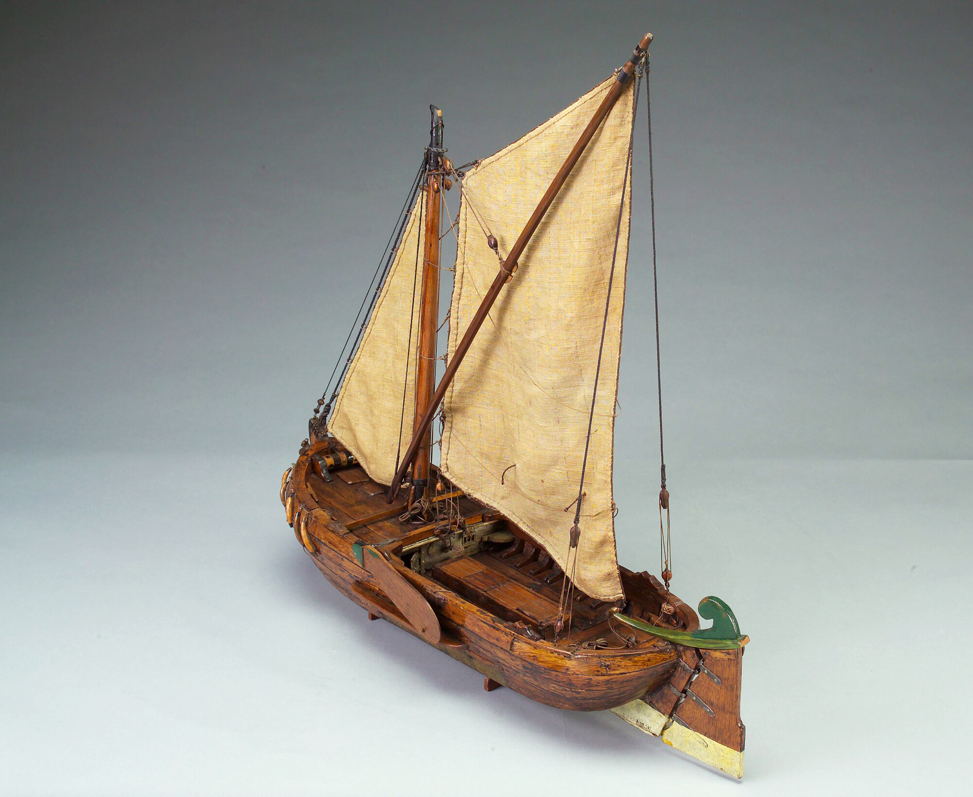 A.0115(08); Model van een tochtschuit; scheepsmodel