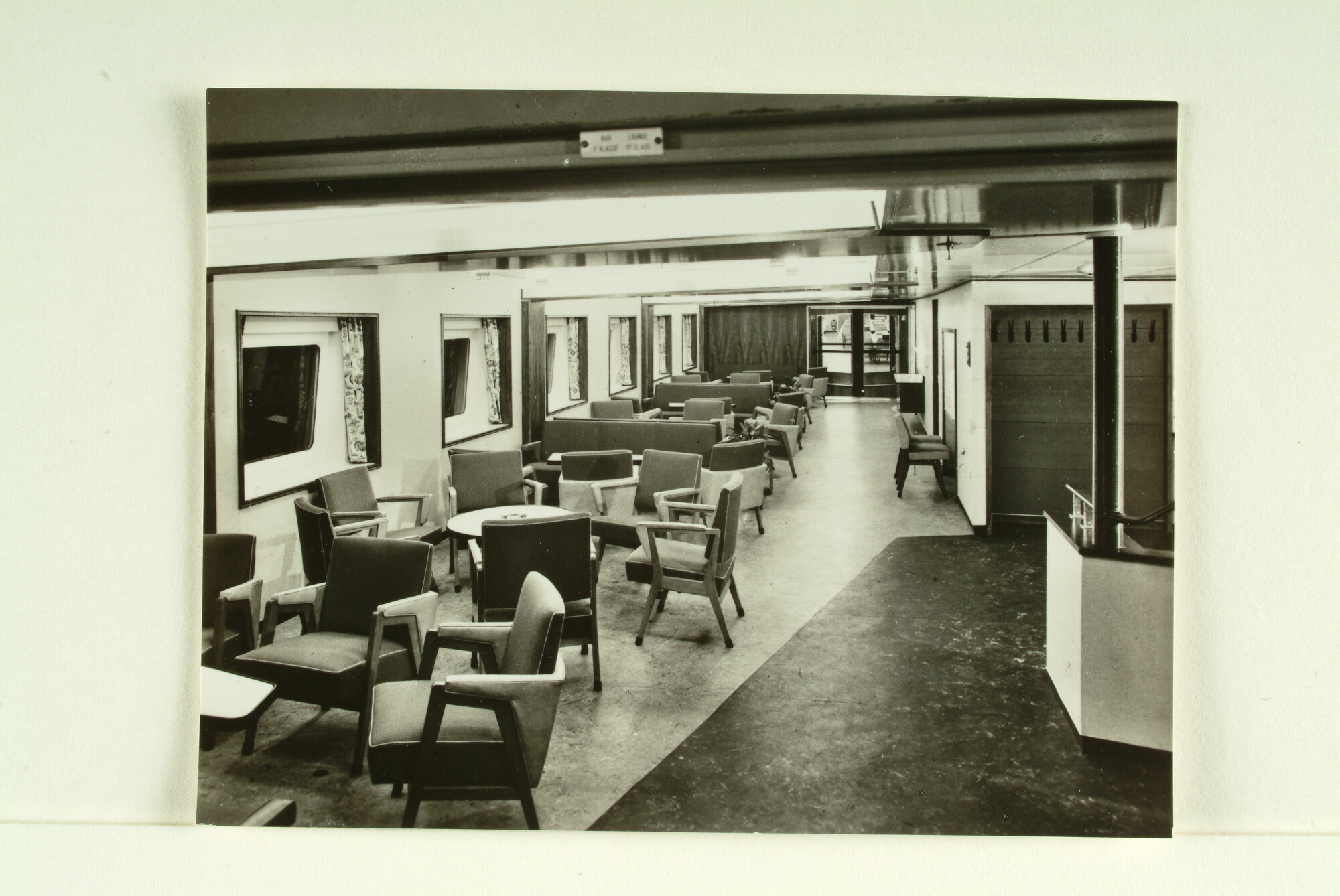 2004.0230; Schip en interieur foto's van ms. "Koningin Wilhelmina"; fotoreportage