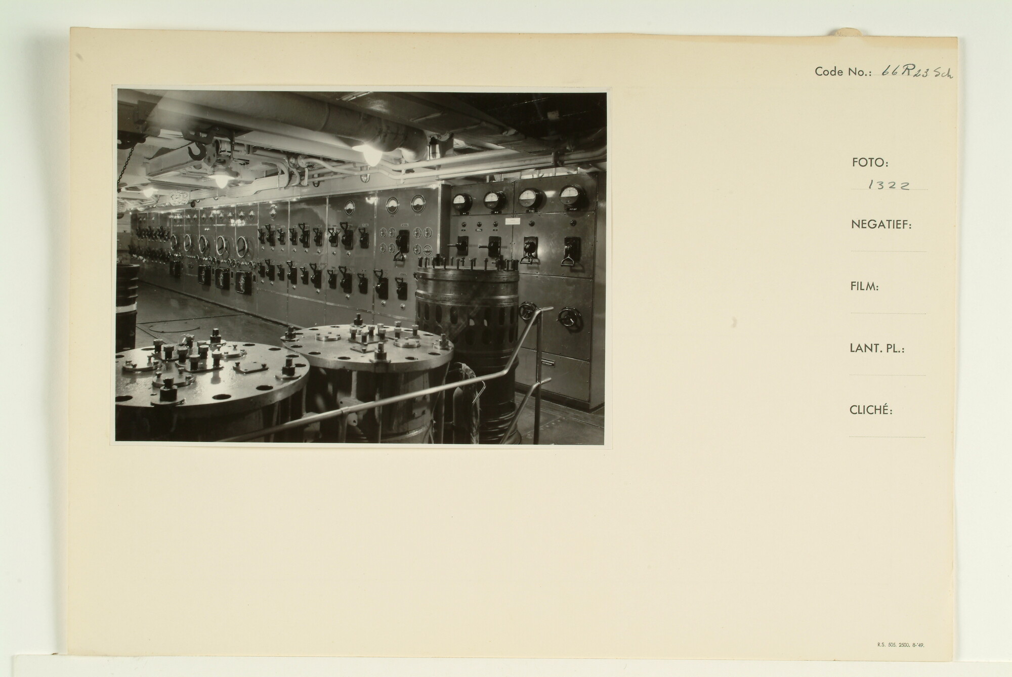 1995.1862; Interieurfoto; deel van de machinekamer aan boord van het ms. Willem Ruys van de Koninklijke Rotterdamsche Lloyd; foto