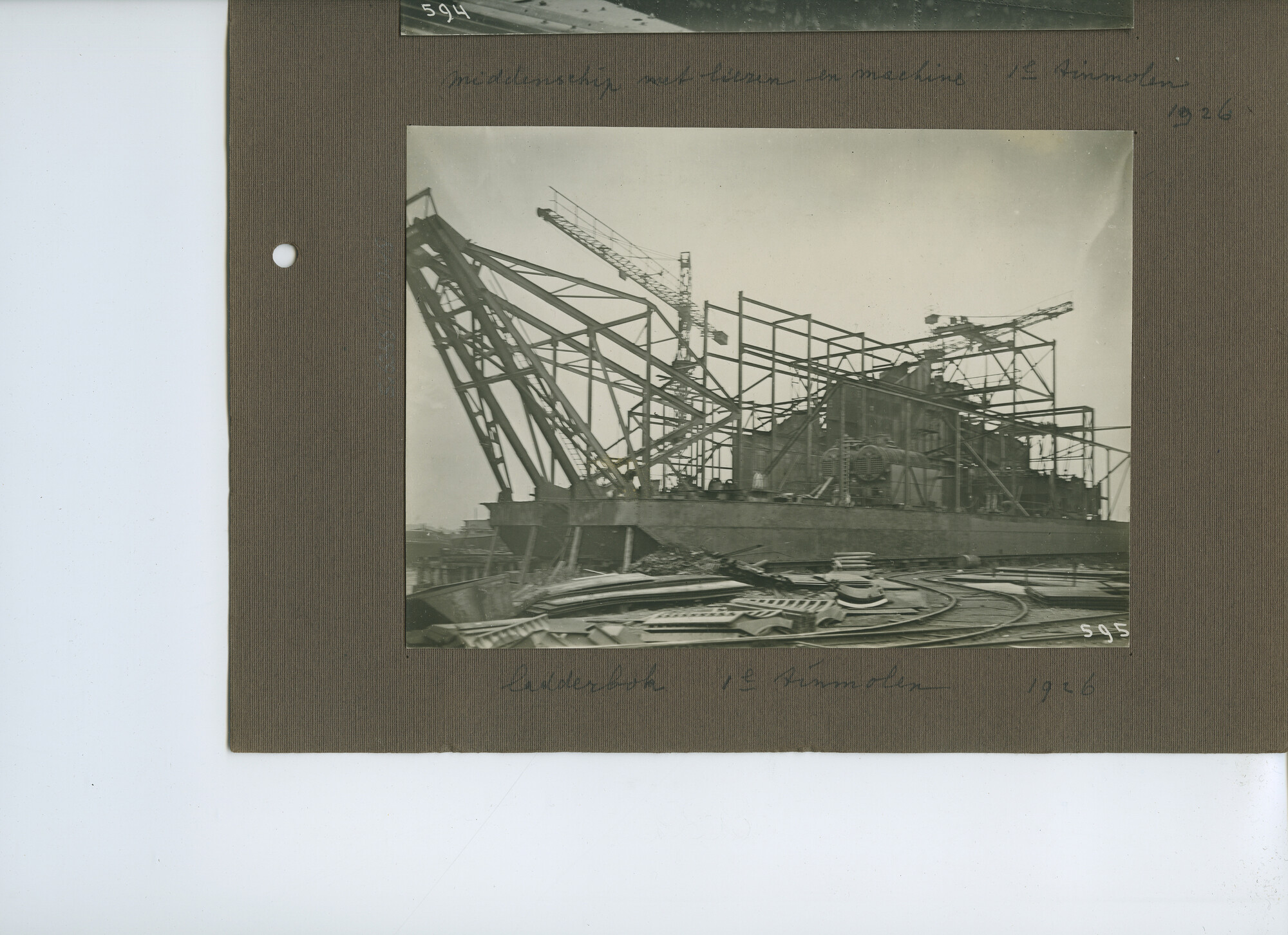 S.6386(113)0148; Foto van ladderbok, eerste tinmolen; foto