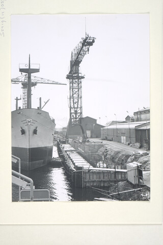 S.5219(12)0377; De afbouw van het vrachtschip ms. 'Nico P.W.'; foto