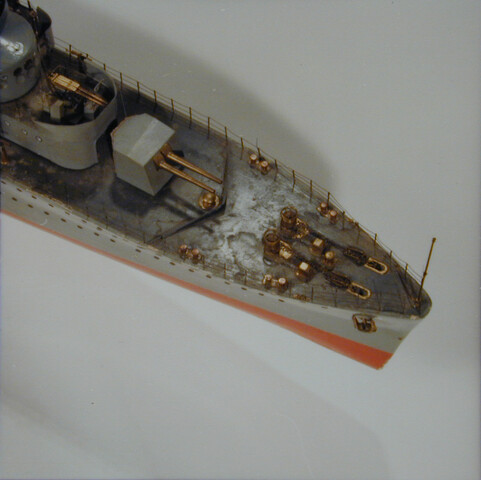 B.0203(01); Model van de torpedobootjager Hr.Ms. Isaac Sweers; scheepsmodel