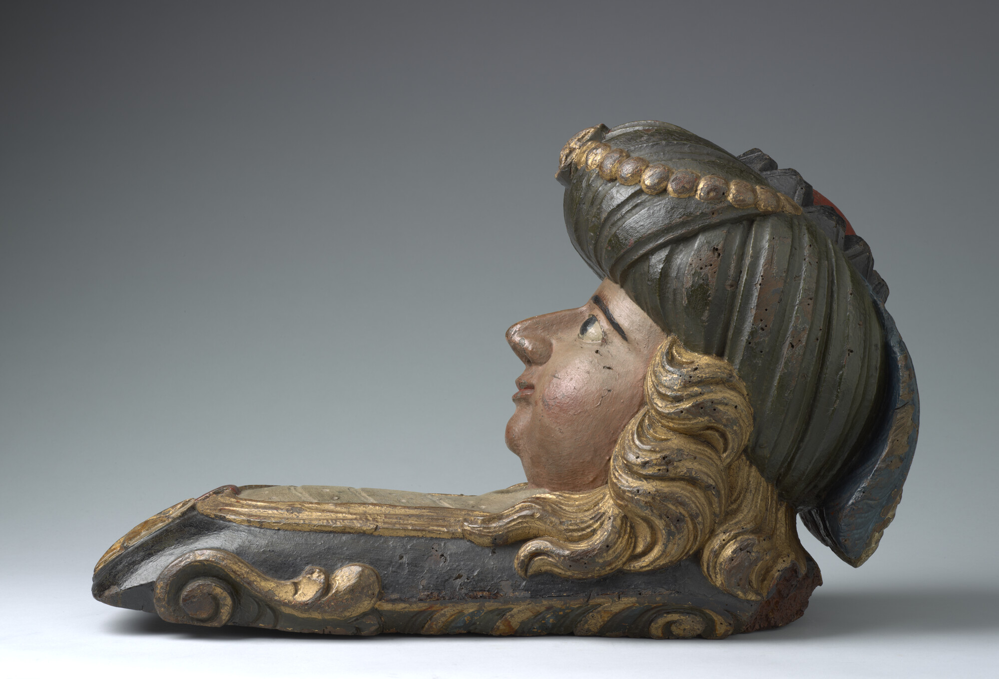 S.0012(01); Roerkop; roerversiering