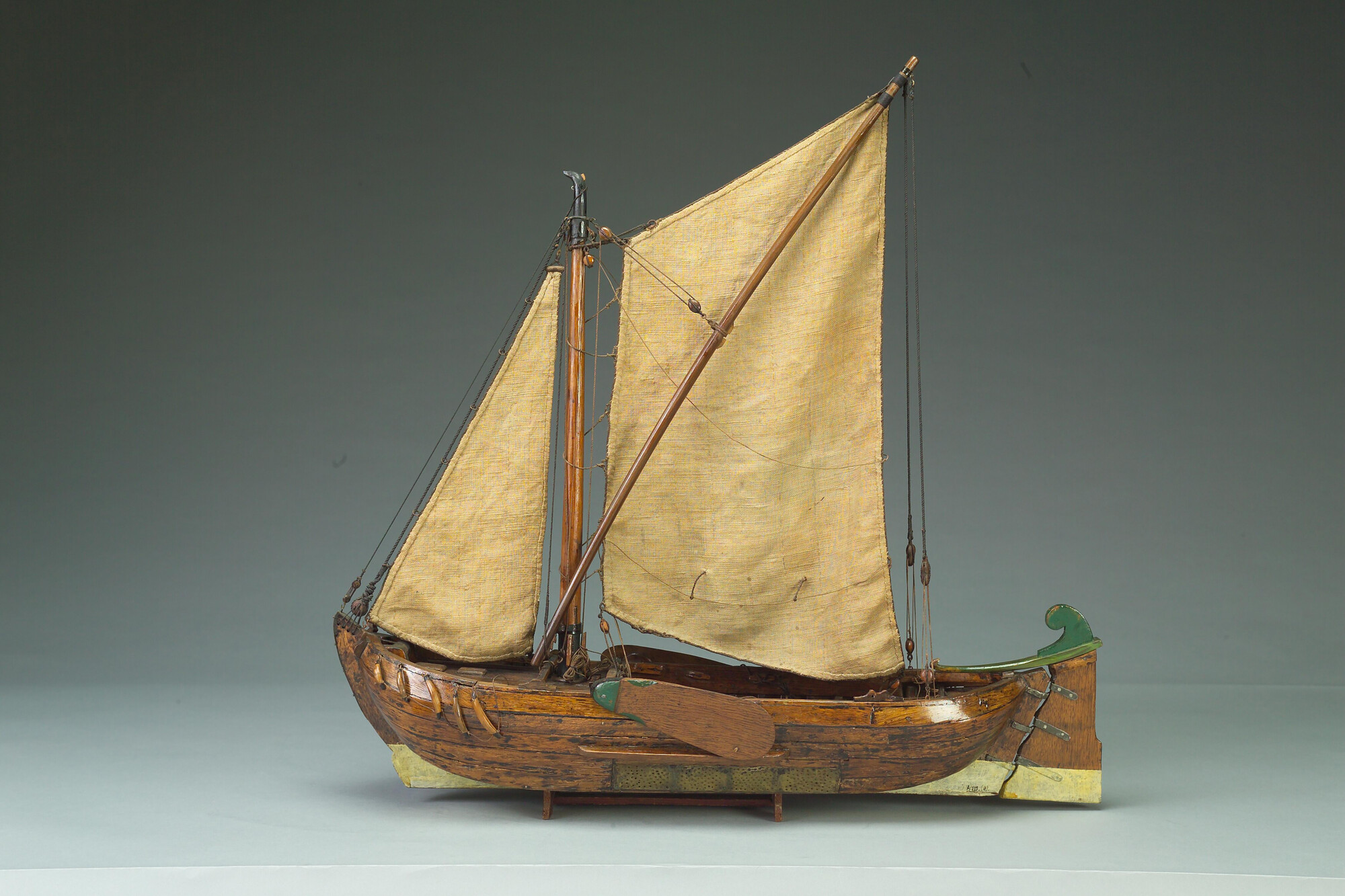 A.0115(08); Model van een tochtschuit; scheepsmodel