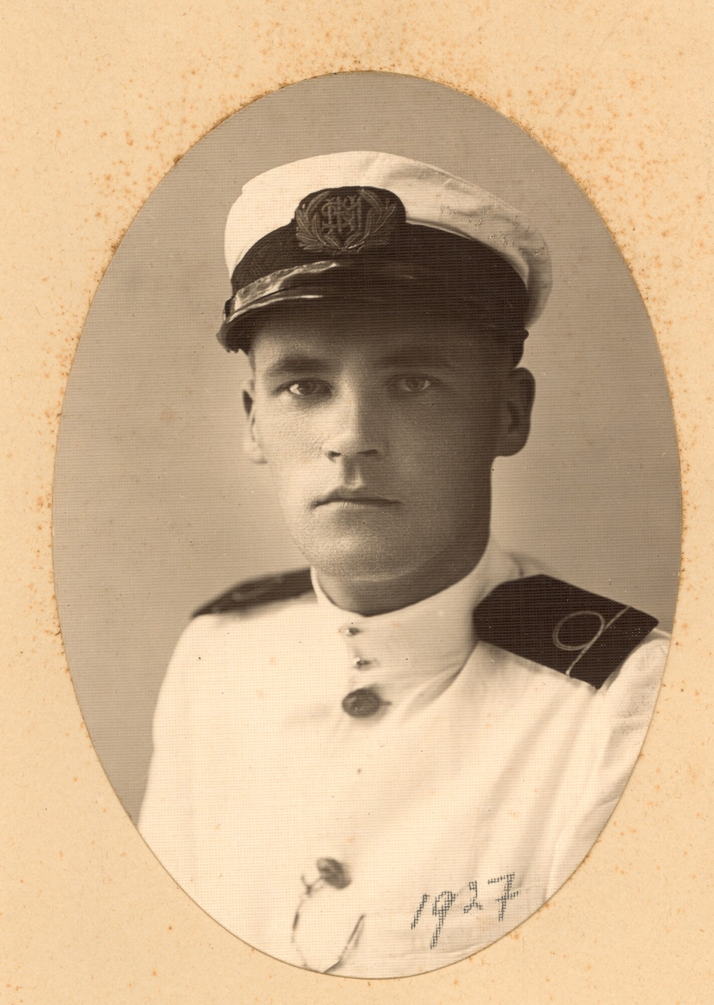 2003.0497; Portretfoto van Frederik Legger; foto
