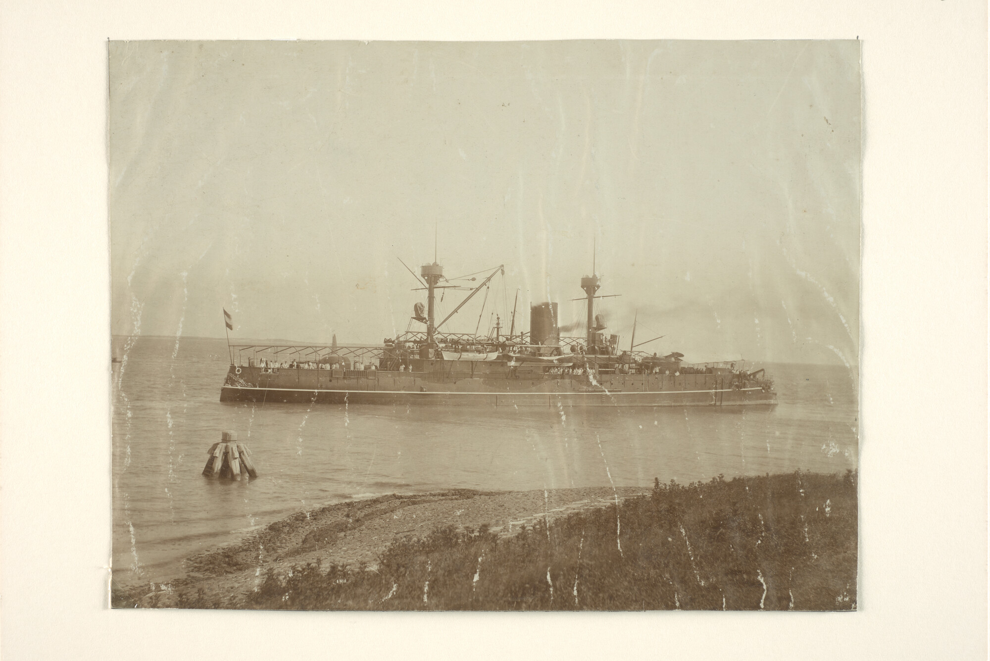 1994.7229; Het pantserdekschip Hr.Ms. Koningin Wilhelmina der Nederlanden varende [...]; foto