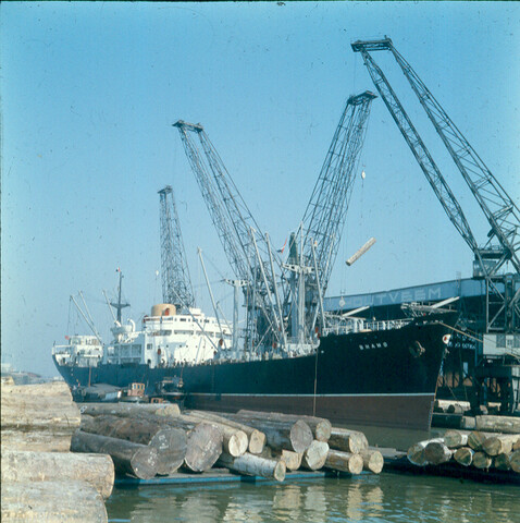 S.9100(0054); Het Houtveem aan de Mercuriushaven; diapositief