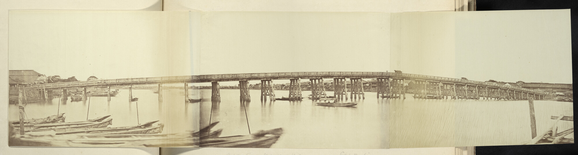 S.3628(03)035; Panoramafoto van de Etai brug over de Sumida rivier (Sumidagawa); foto