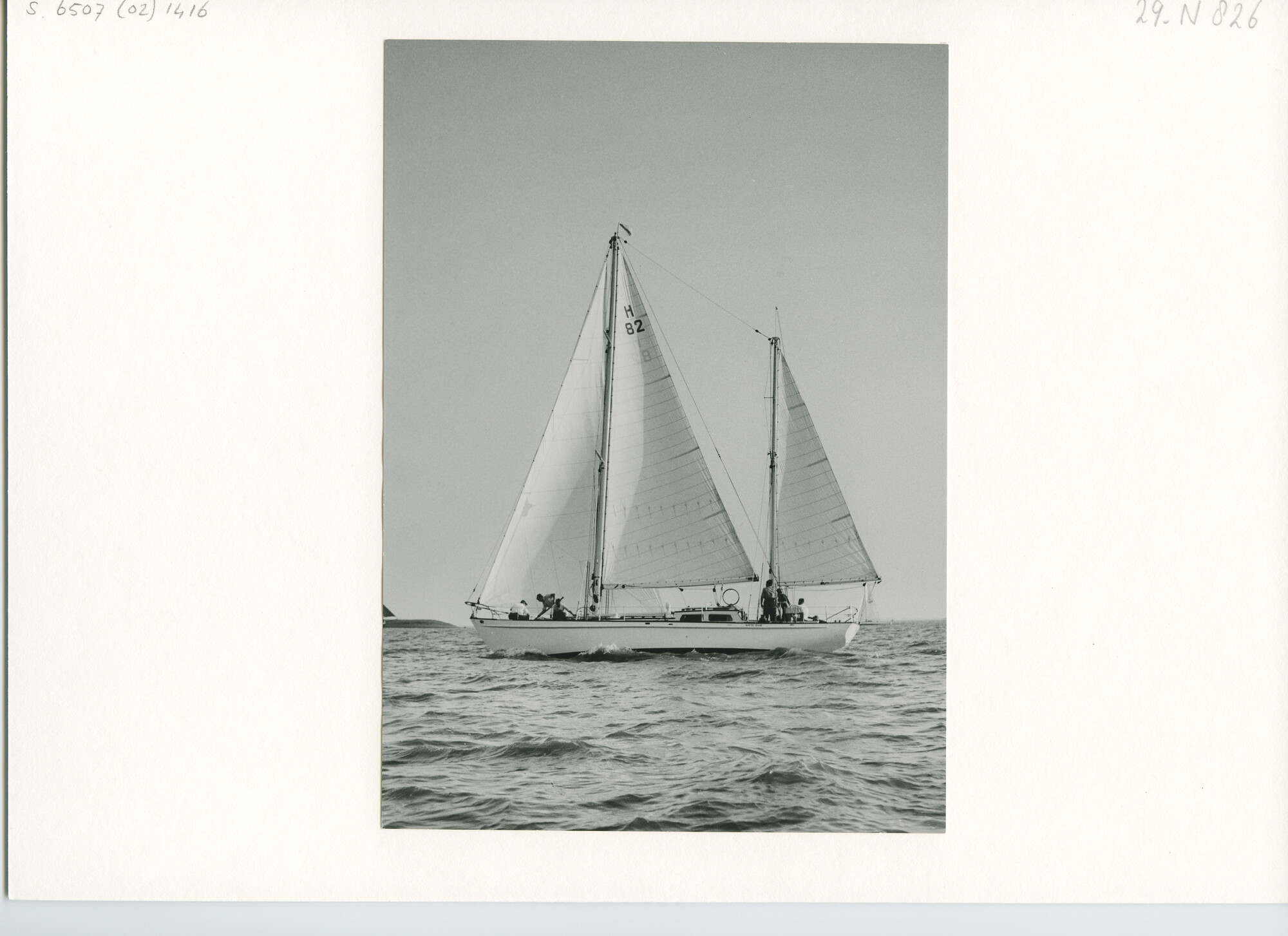S.6507(02)1416.03; Zwart-wit foto van de 100-Mijl-race 1960 op het IJsselmeer; foto
