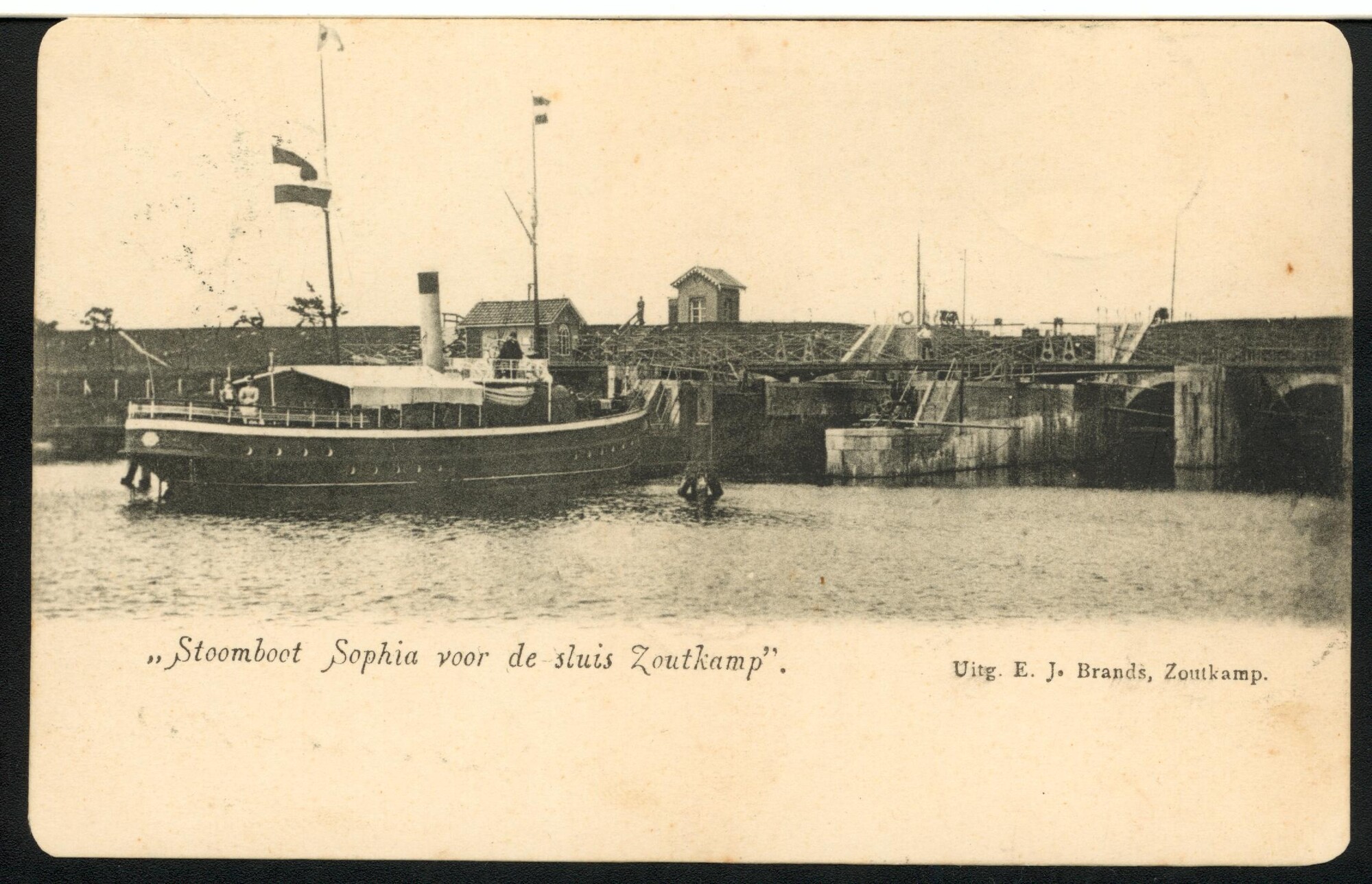 1993.3973; De veerboot ss. 'Sophia',  van de lijndienst tussen Groningen, Zoutkamp en Ameland; prentbriefkaart