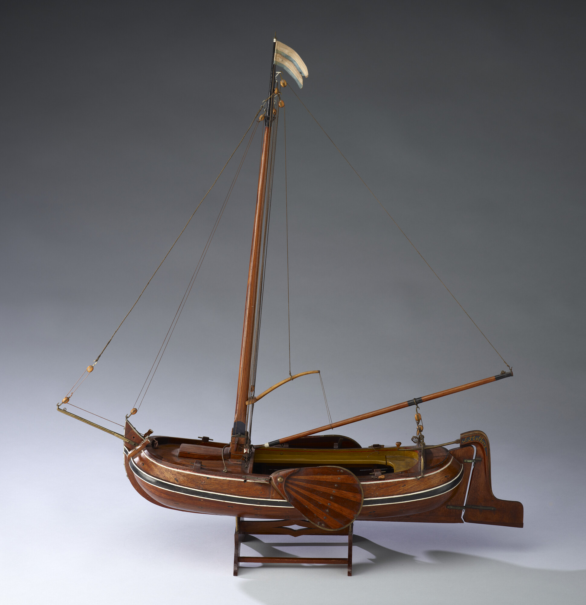 S.1225(02); Model van het jacht Voorwaarts; scheepsmodel
