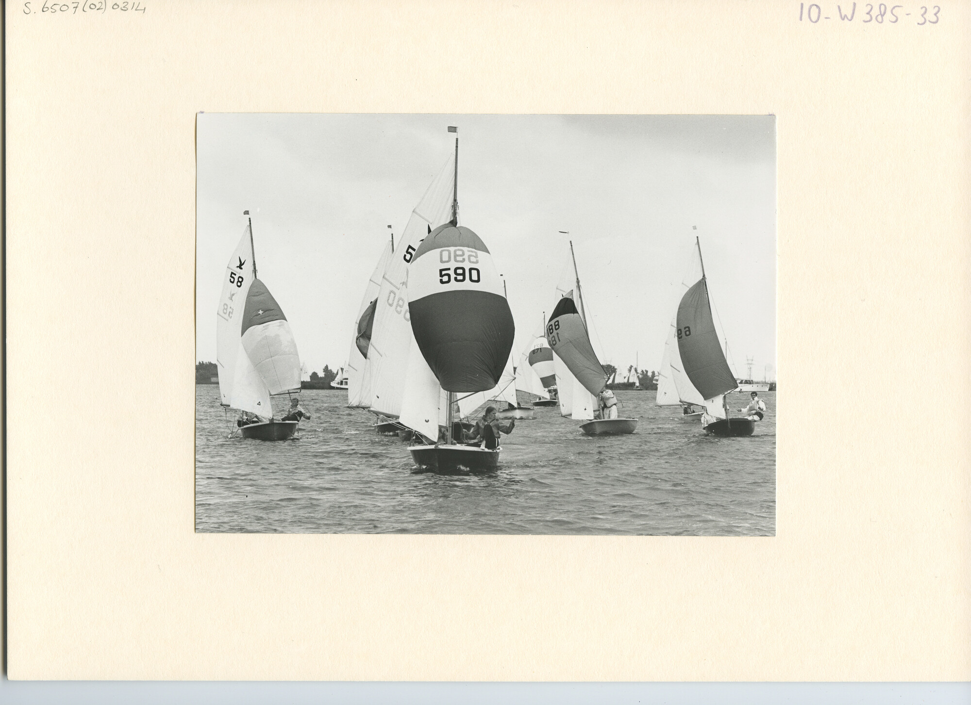 S.6507(02)0314.04; Zwart-wit foto van de Stern-klassen B en C, Kaagweek 1968; foto