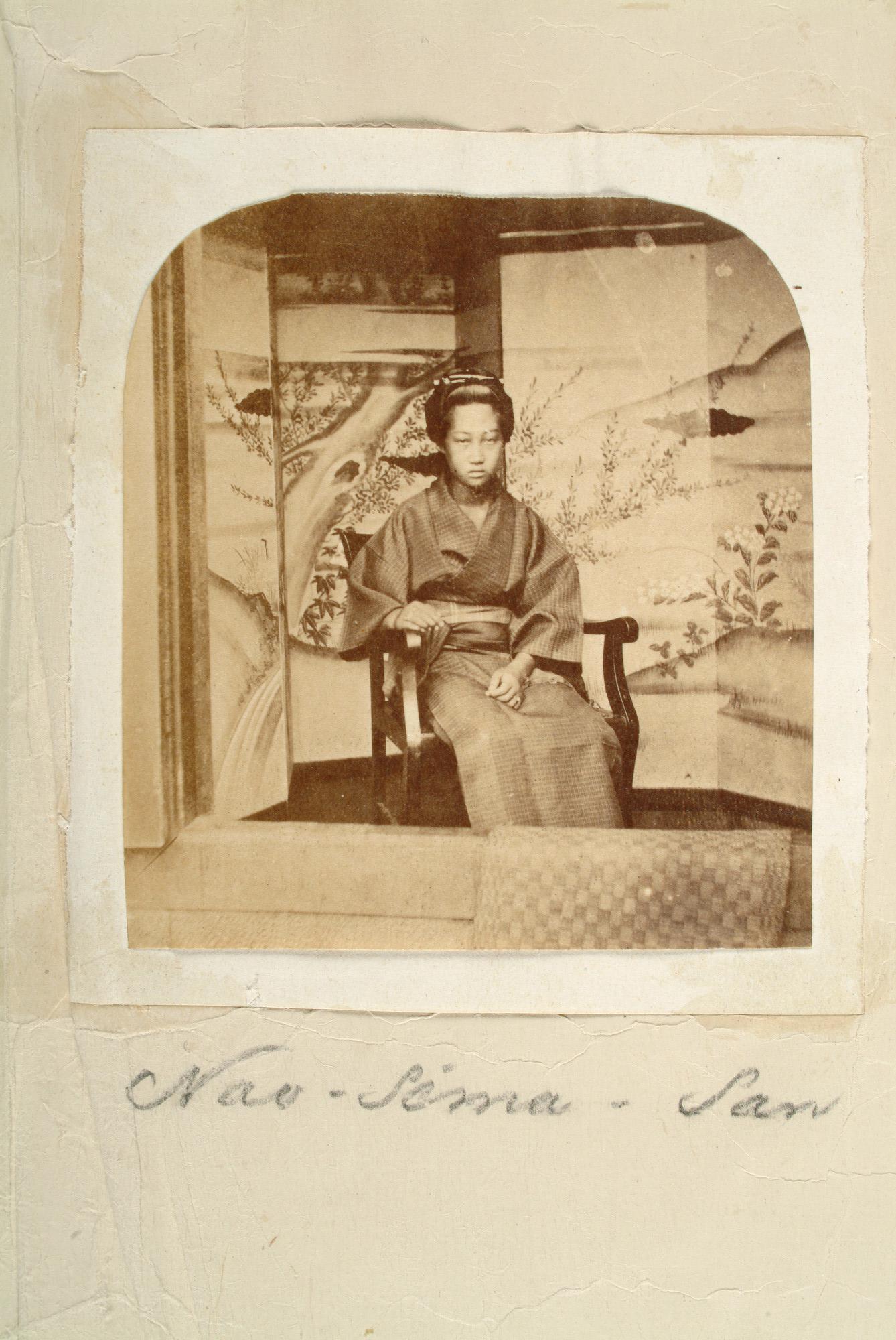 S.3628(02); Album nr. 1 uit een serie van drie van de Nederlandse consul in Japan Dirk de Graeff van Polsbroek; fotoalbum