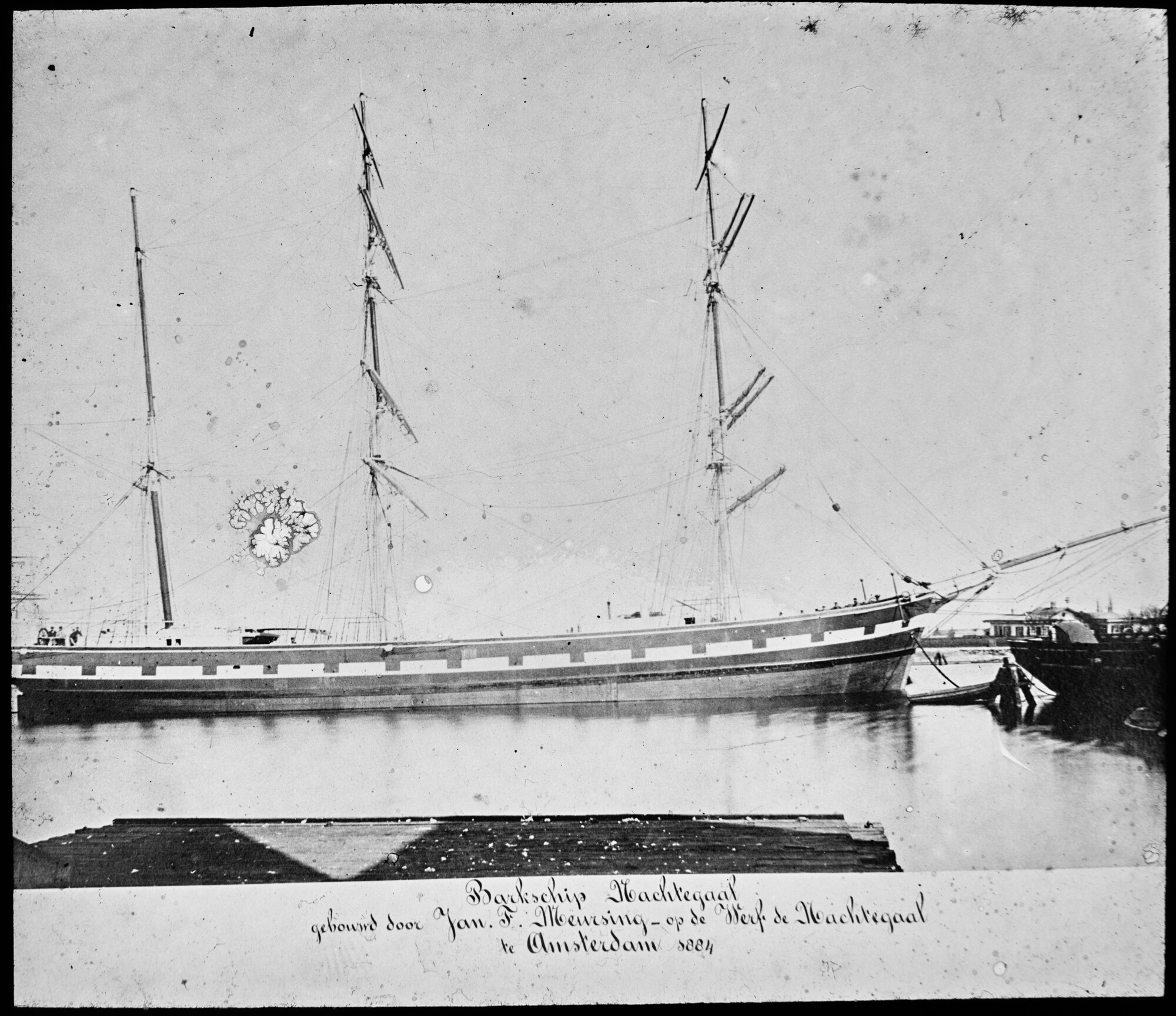 S.1156(06)102; Lantaarnplaatje van een foto van het barkschip 'Nachtegaal', 1884; lantaarnplaatje
