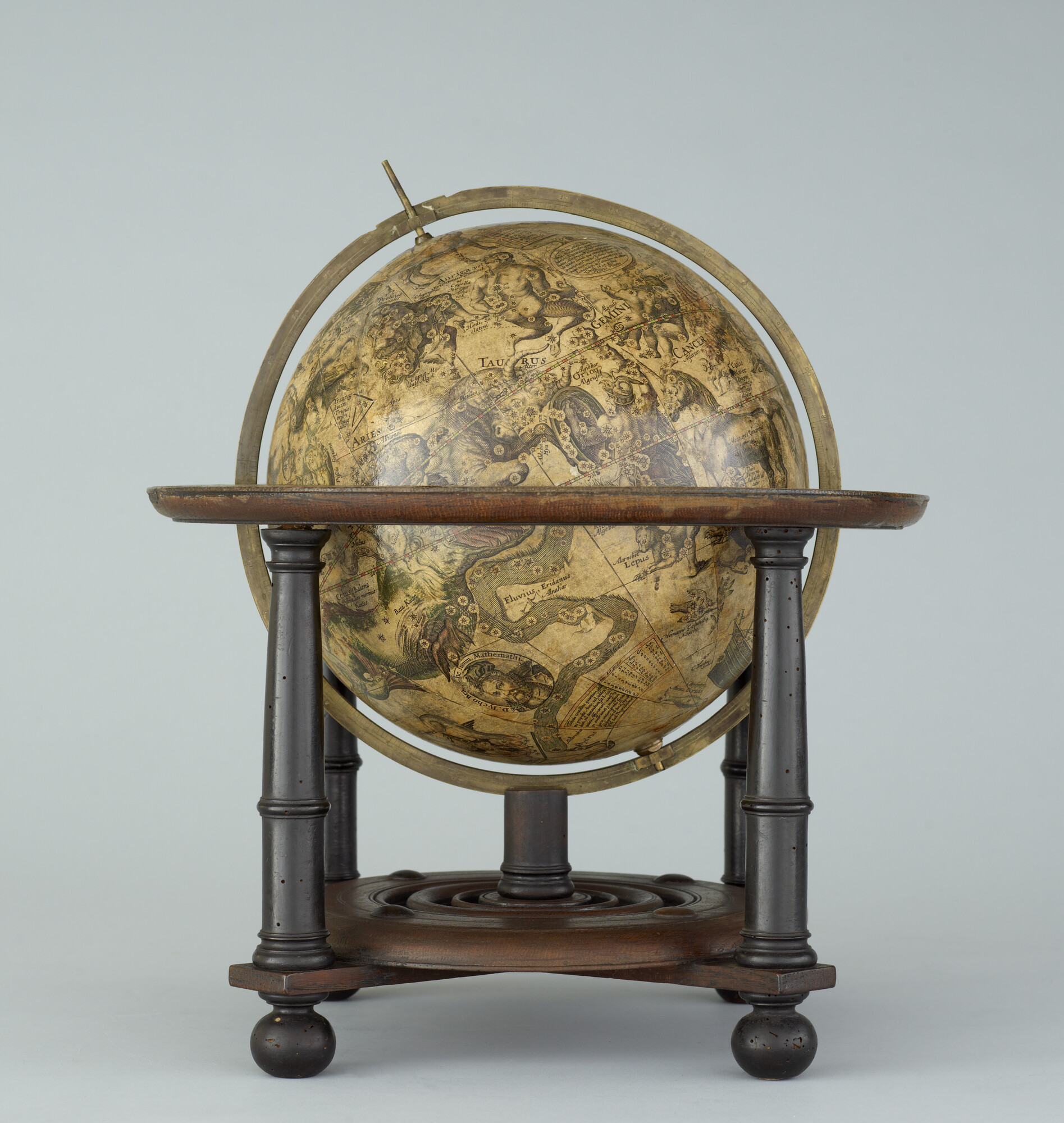 A.1212(02); Hemelglobe van 26,5 cm doorsnede door Petrus Plancius, circa 1625; globe