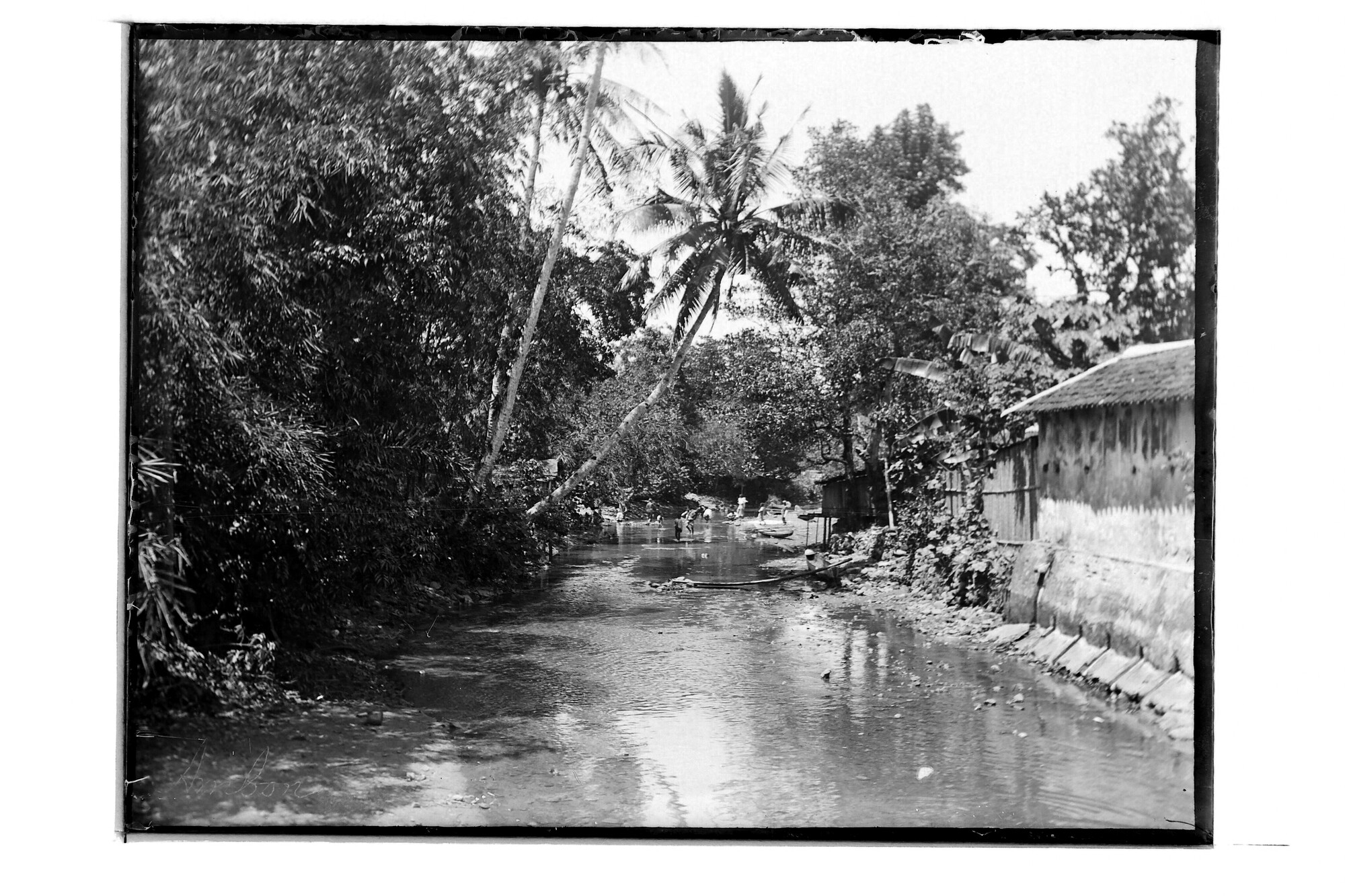 S.3319(147)a; Stadsgezicht te Ambon; negatief