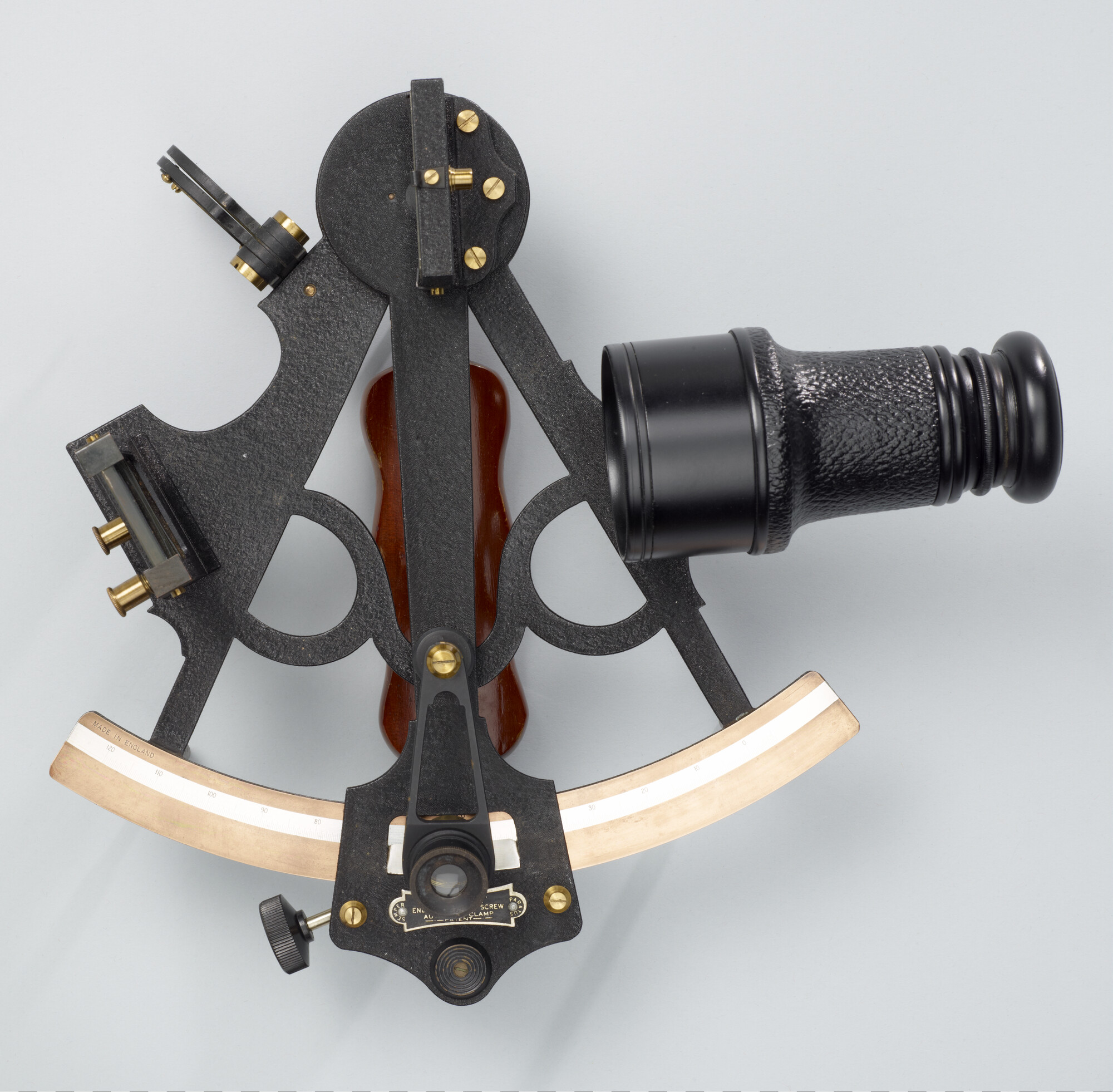 S.4526(01); Nachtsextant gemerkt L.J. Harri, Amsterdam, 1960 - 1970; sextant